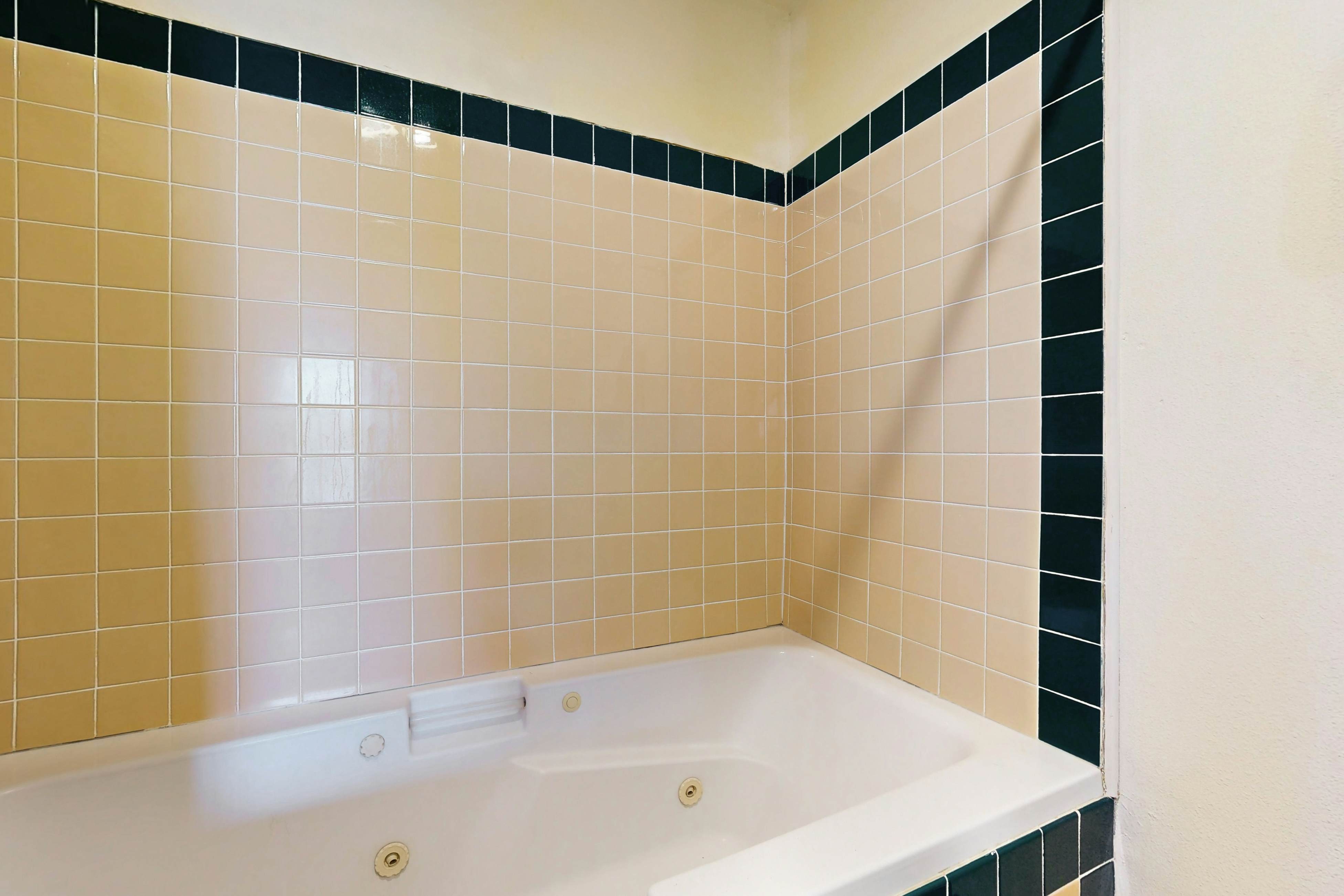 Easy Access, Dog-Friendly Studio with Ocean Views - Short Walk to Beach