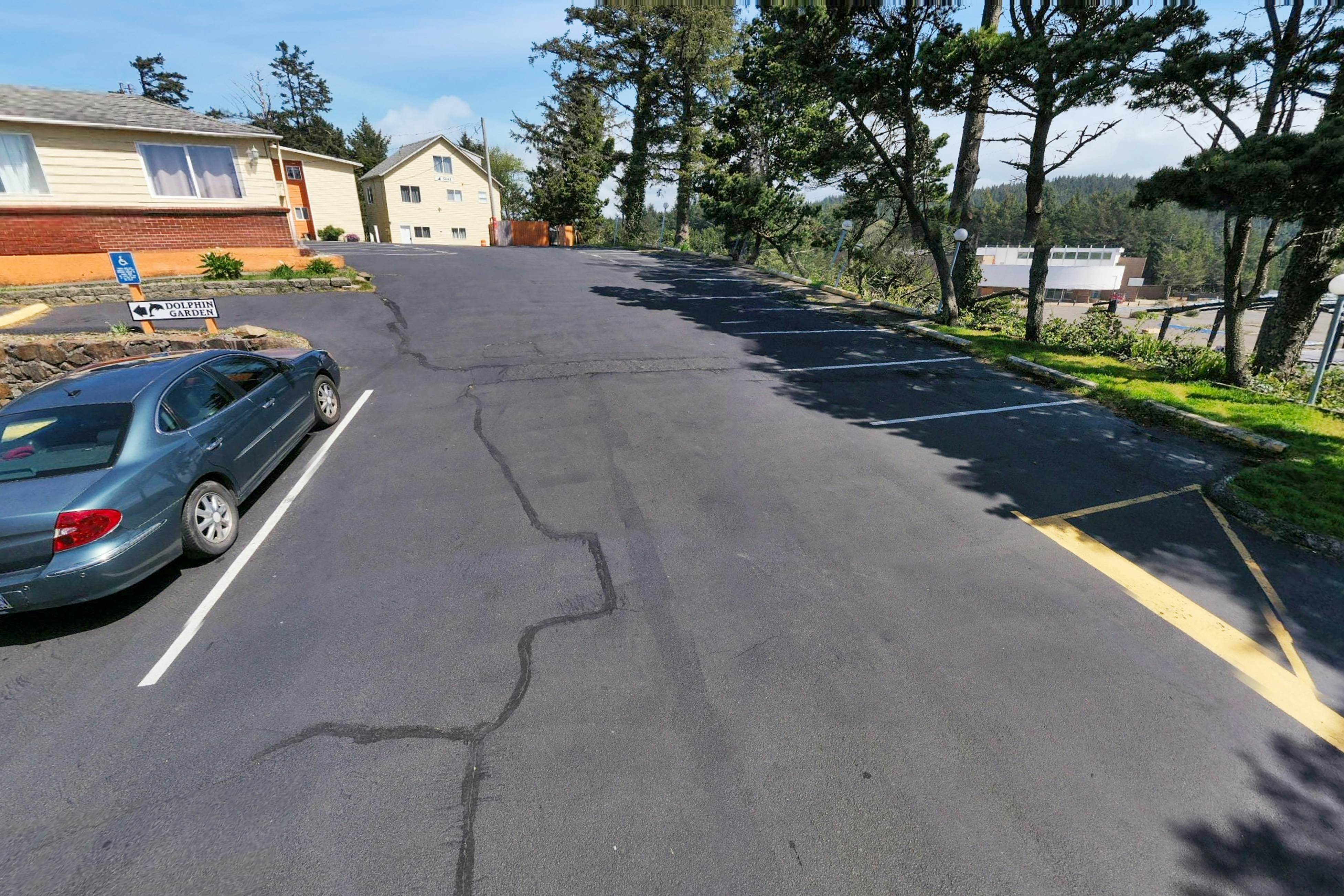 Easy Access, Dog-Friendly Studio with Ocean Views - Short Walk to Beach