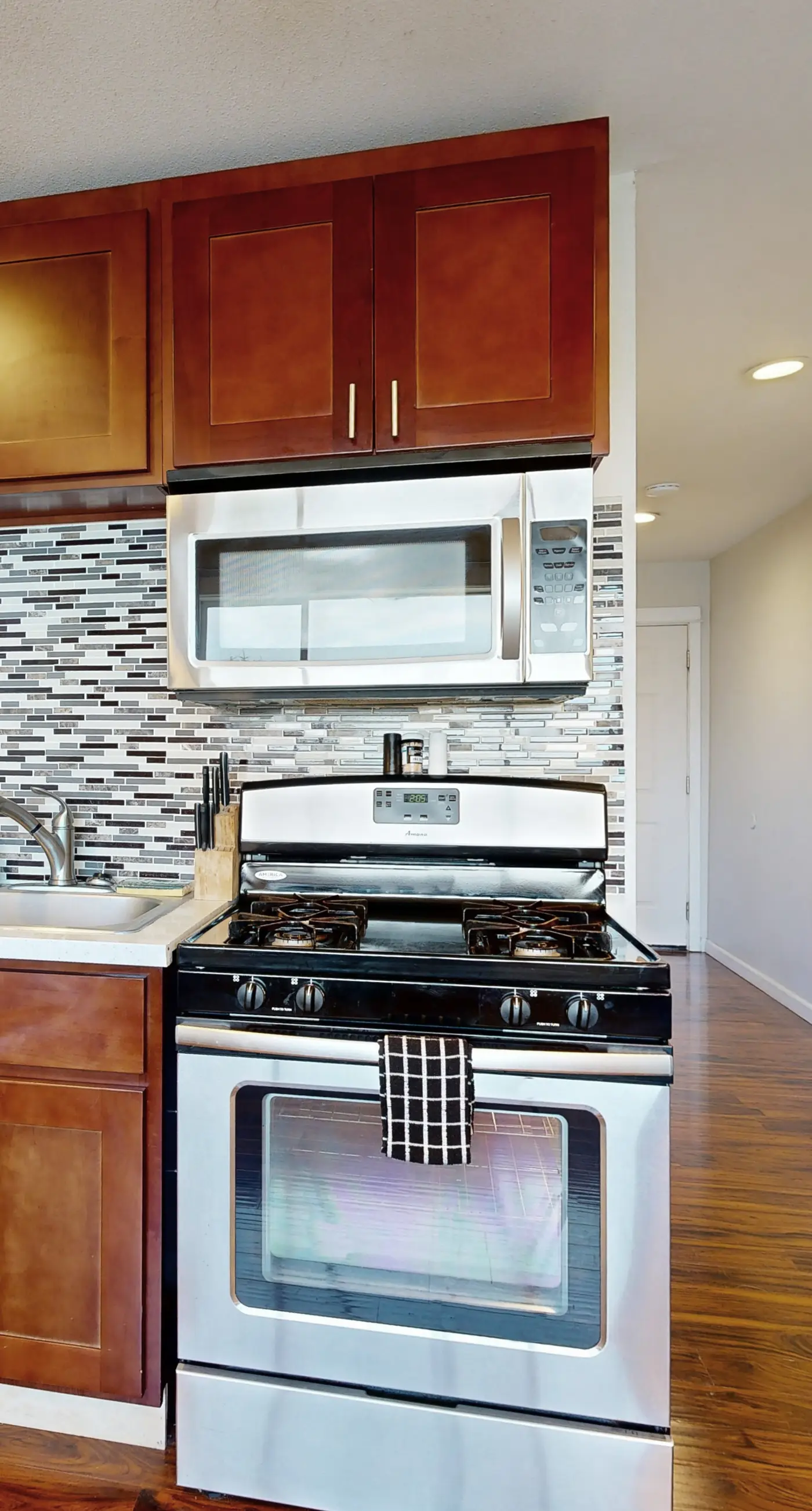 Romantic Ocean View Suite with Easy Beach Access Dog Friendly