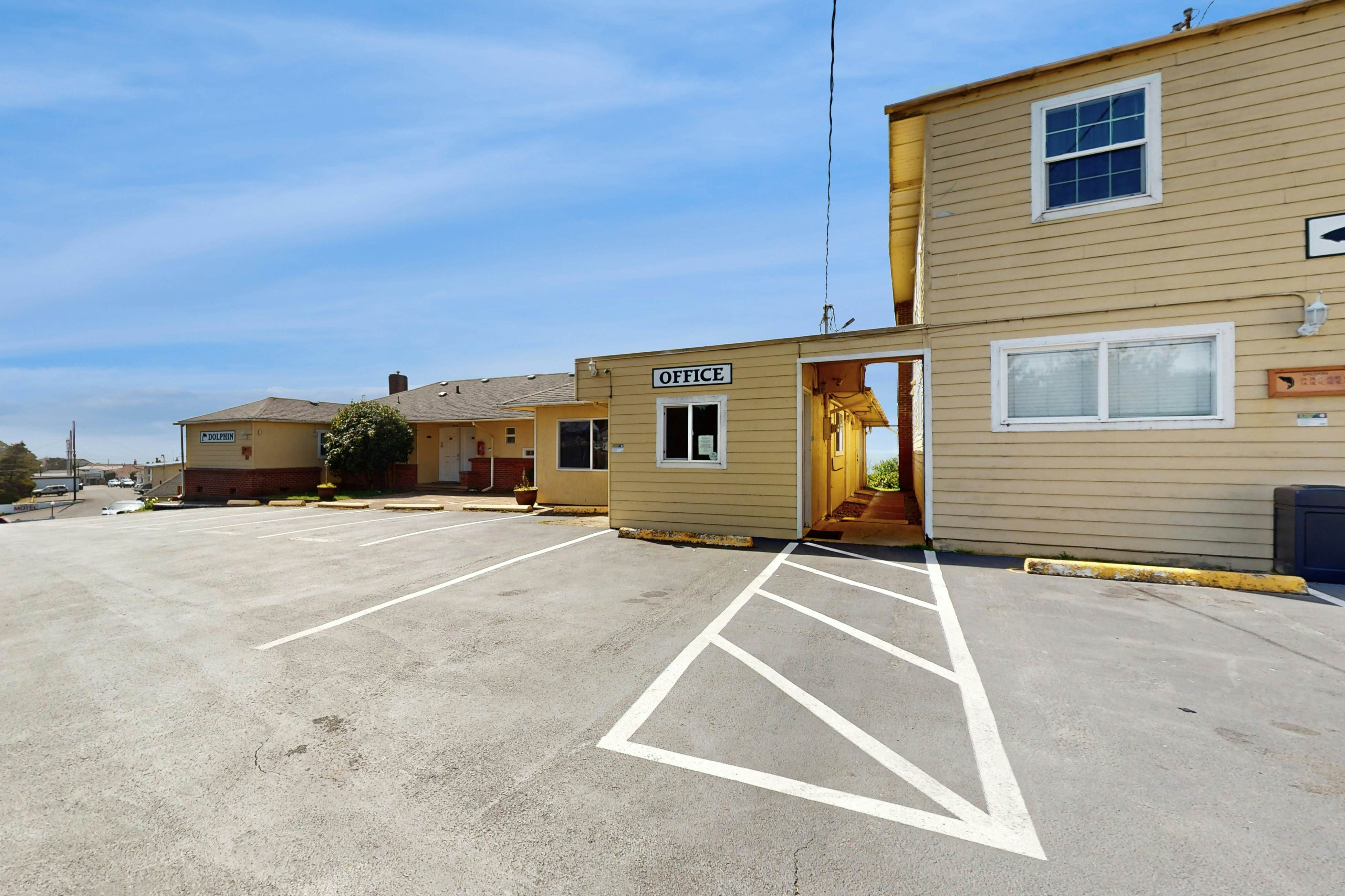 Dog Friendly Studio Condo with Ocean Views and Nearby Beach Access