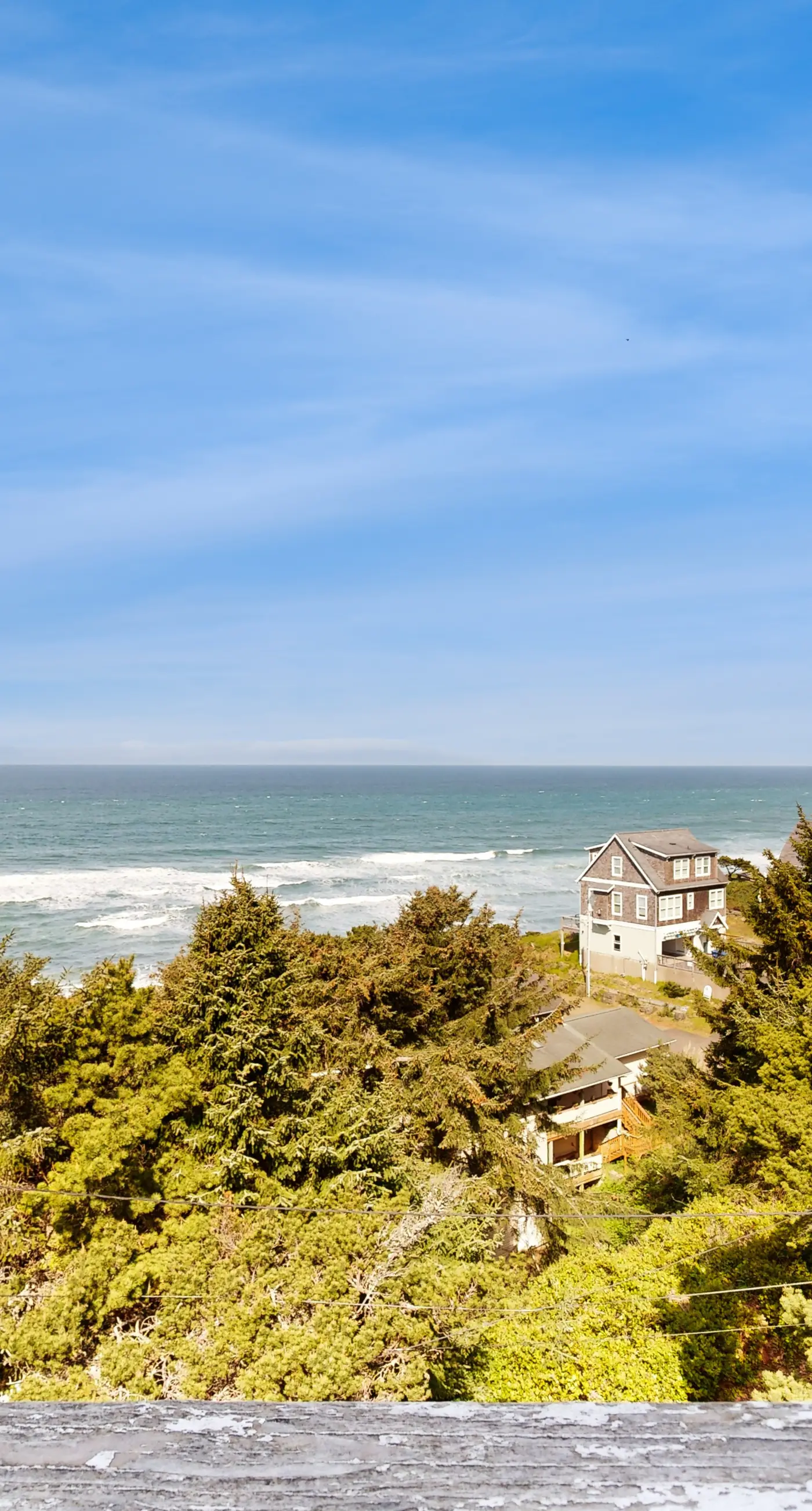 Dog Friendly Studio with Ocean Views WiFi Short Walk to the Beach