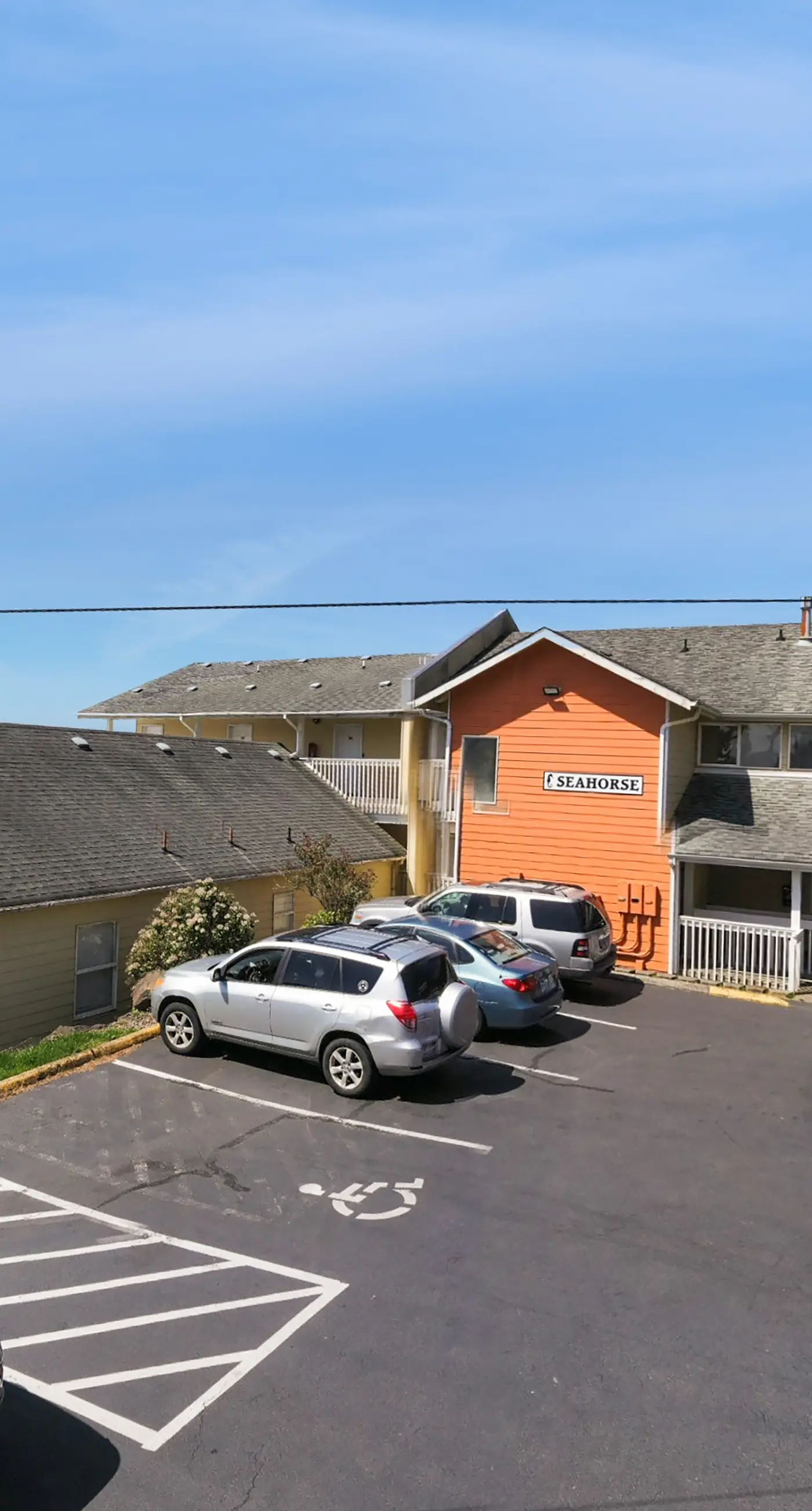 Dog Friendly Studio with Ocean Views WiFi Short Walk to the Beach