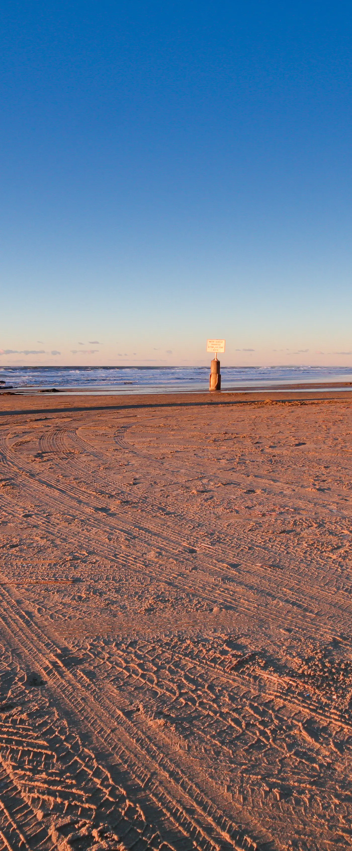 Dog Friendly Studio with Ocean Views WiFi Short Walk to the Beach