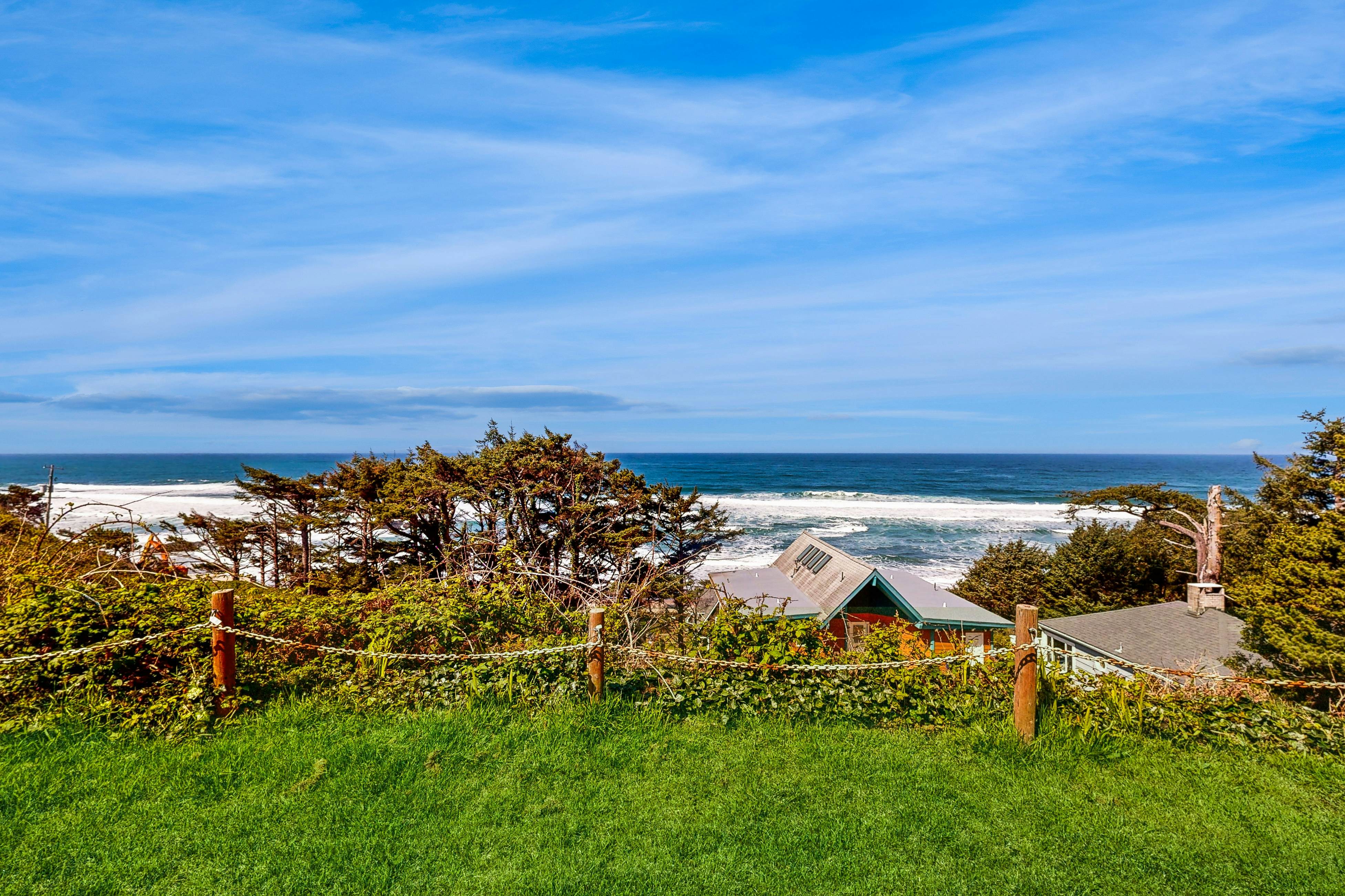 Lower Level Studio with Ocean Views and Easy Beach Access Dog Friendly