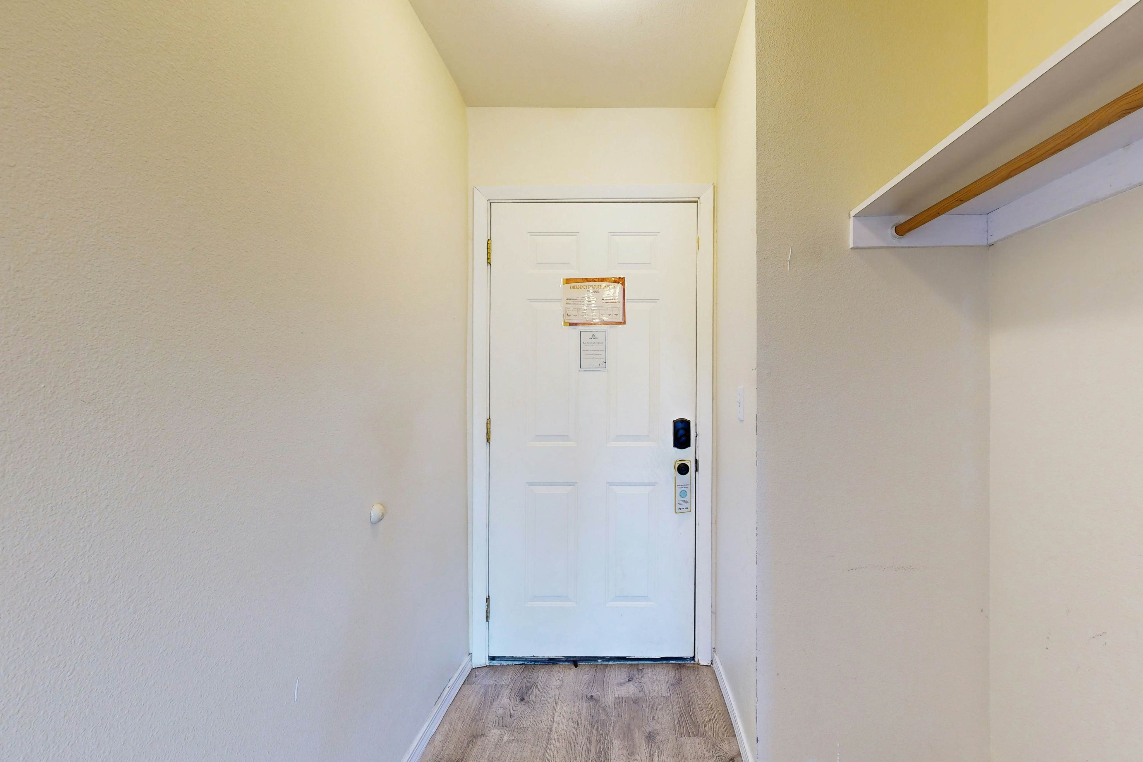 Lower Level Studio with Ocean Views and Easy Beach Access Dog Friendly