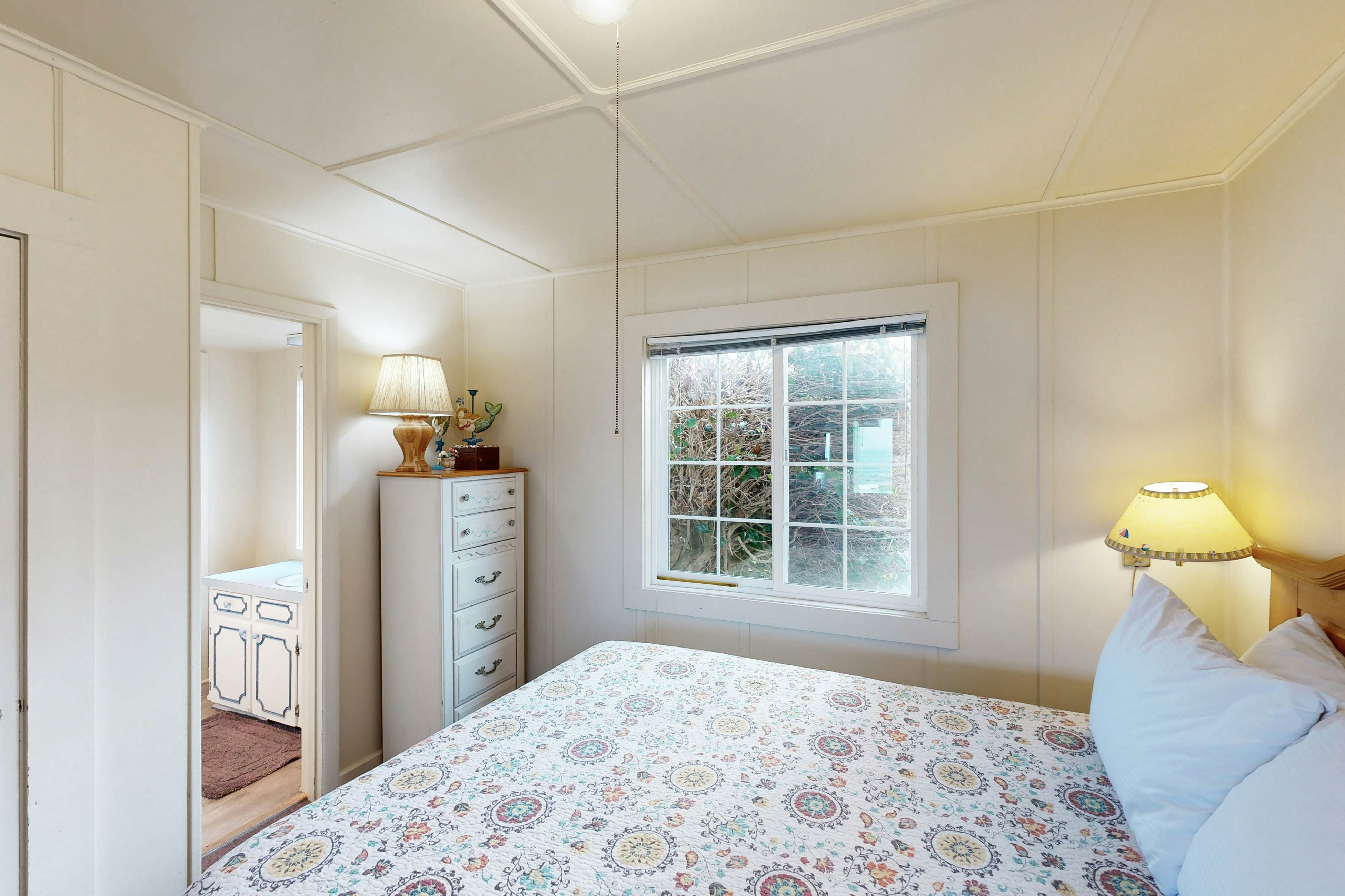 Beautiful Oceanfront Home with Free WiFi and Enclosed Yard - Dog-Friendly