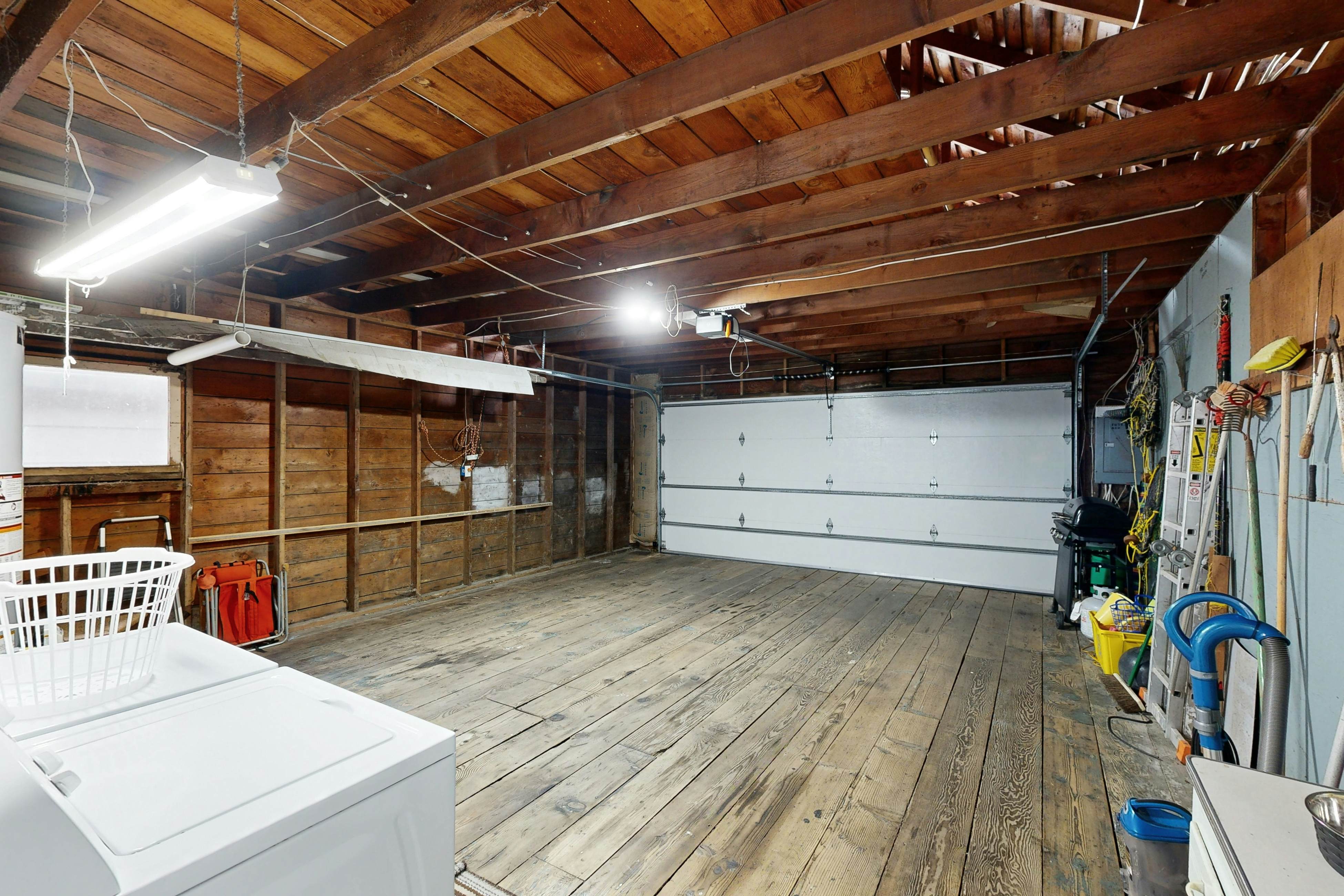 Beautiful Oceanfront Home with Free WiFi and Enclosed Yard - Dog-Friendly