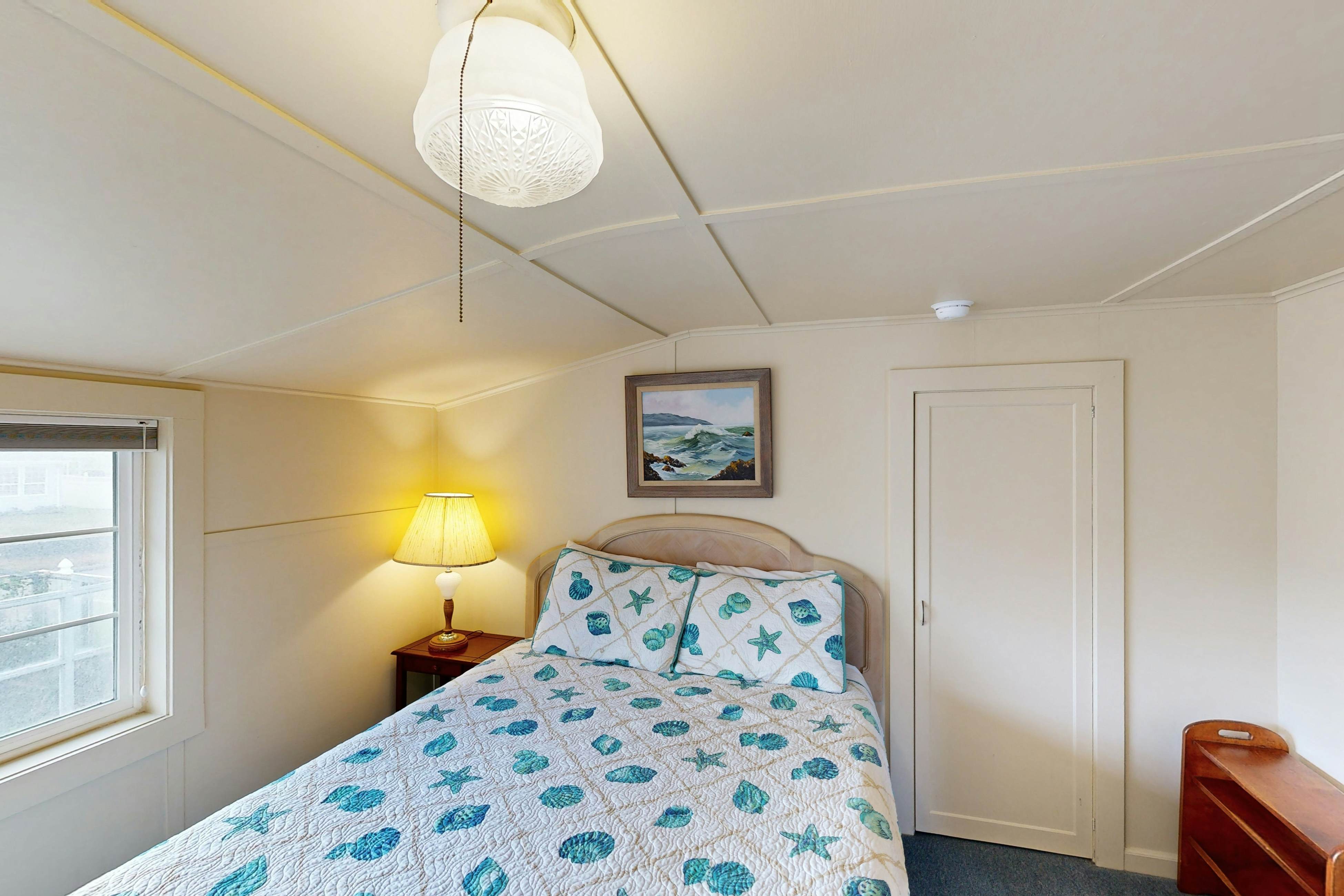 Beautiful Oceanfront Home with Free WiFi and Enclosed Yard - Dog-Friendly