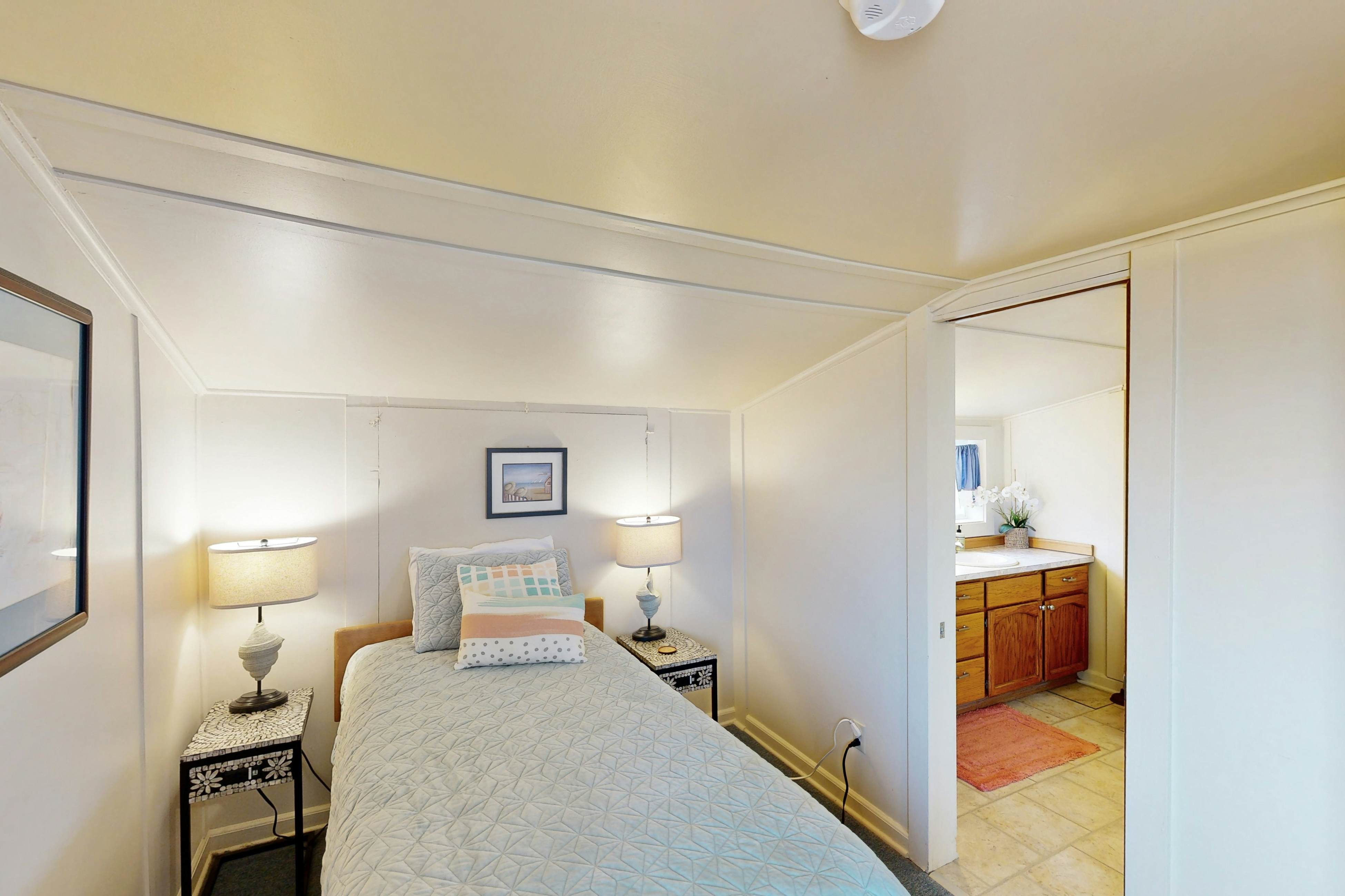 Beautiful Oceanfront Home with Free WiFi and Enclosed Yard - Dog-Friendly