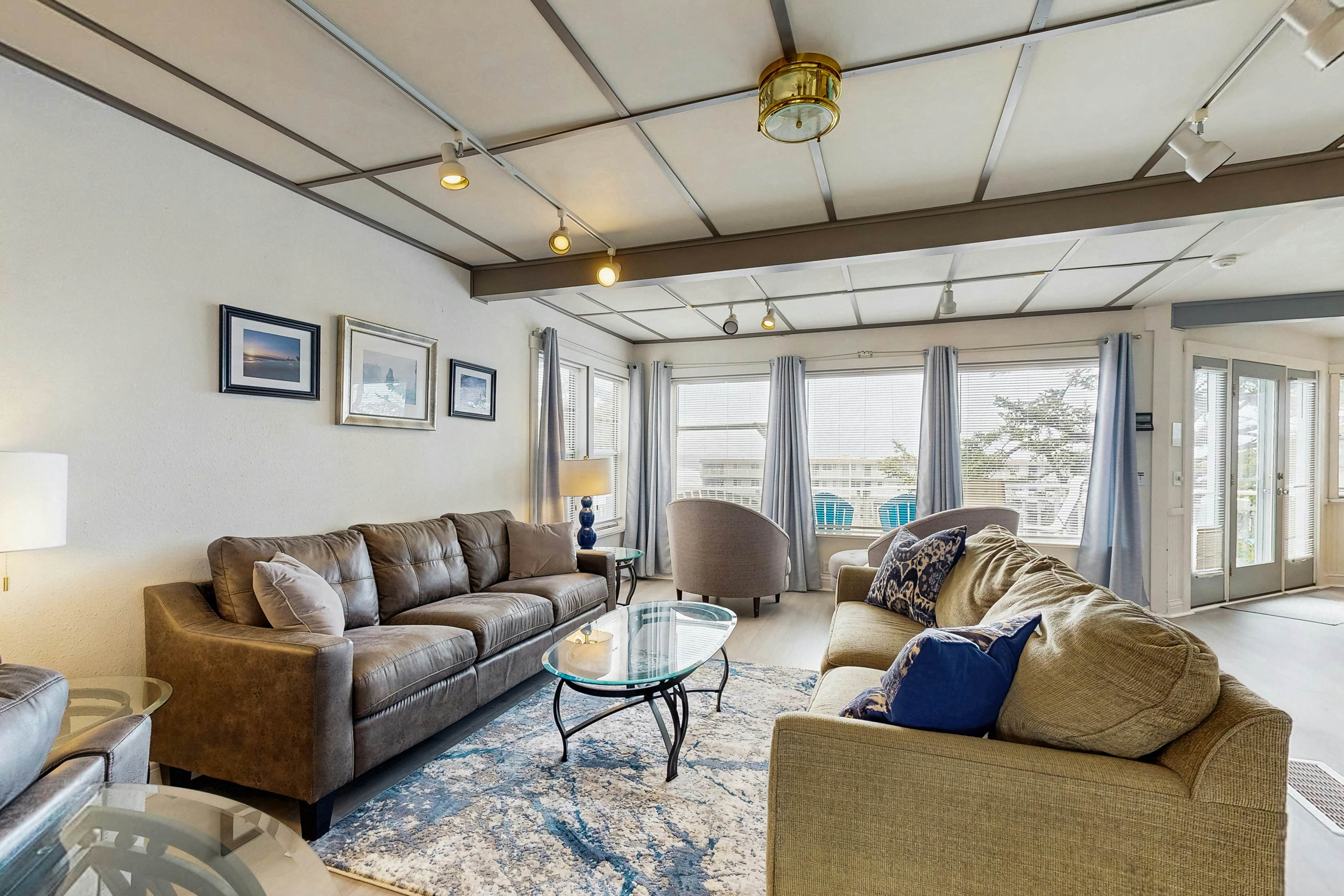 Dog-Friendly Ocean View Home with Easy Beach Access and Hot Tub
