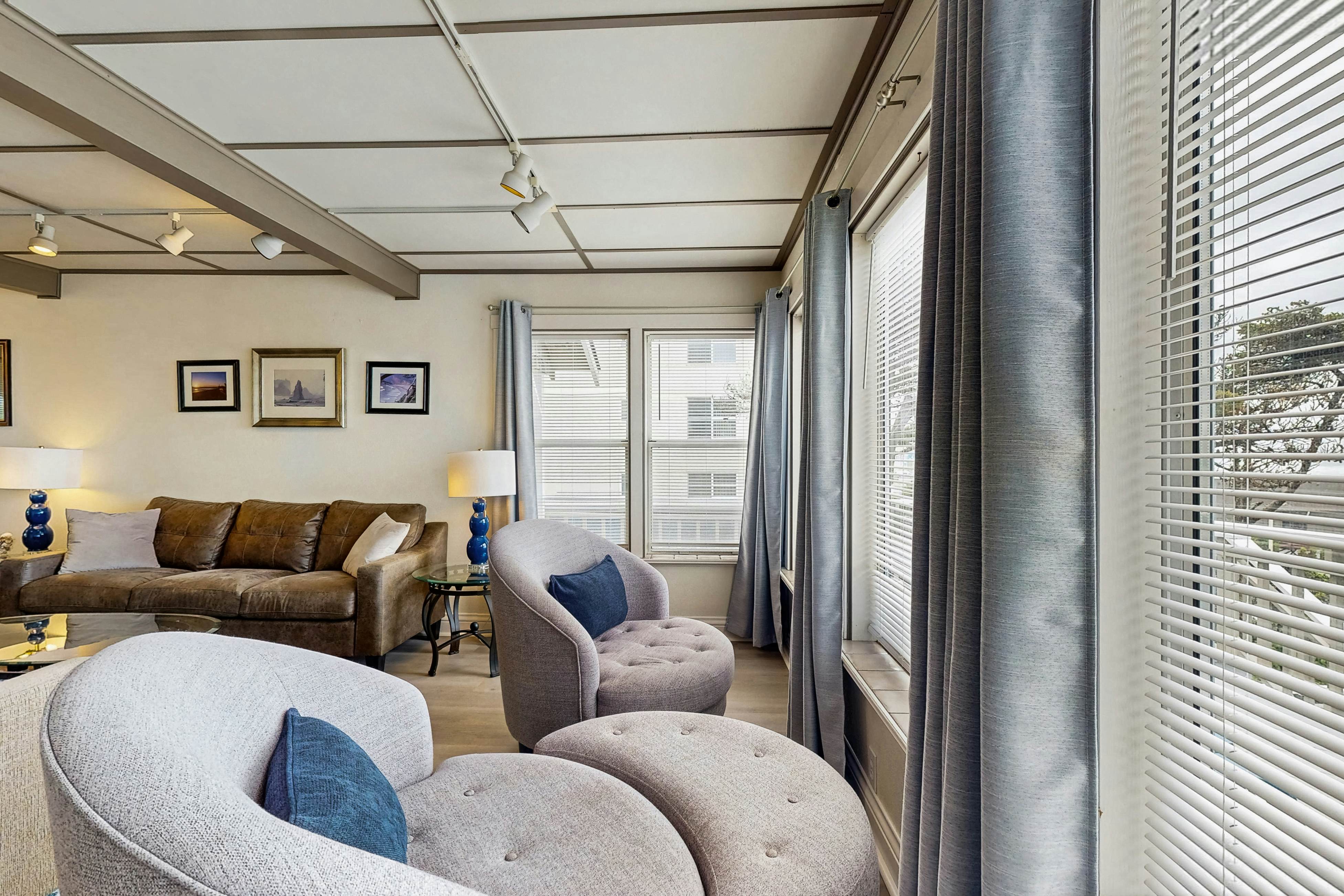 Dog-Friendly Ocean View Home with Easy Beach Access and Hot Tub