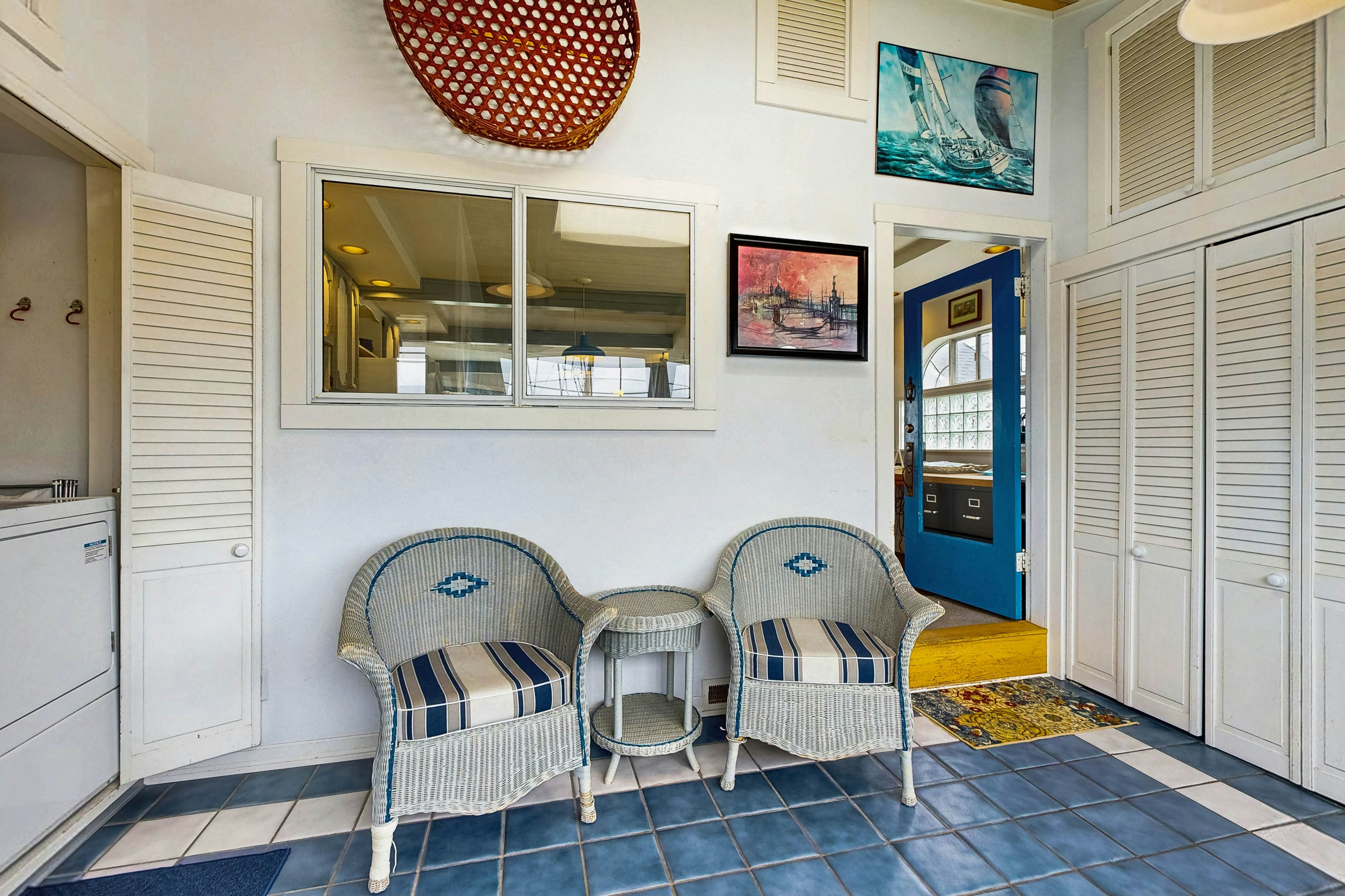 Dog-Friendly Ocean View Home with Easy Beach Access and Hot Tub