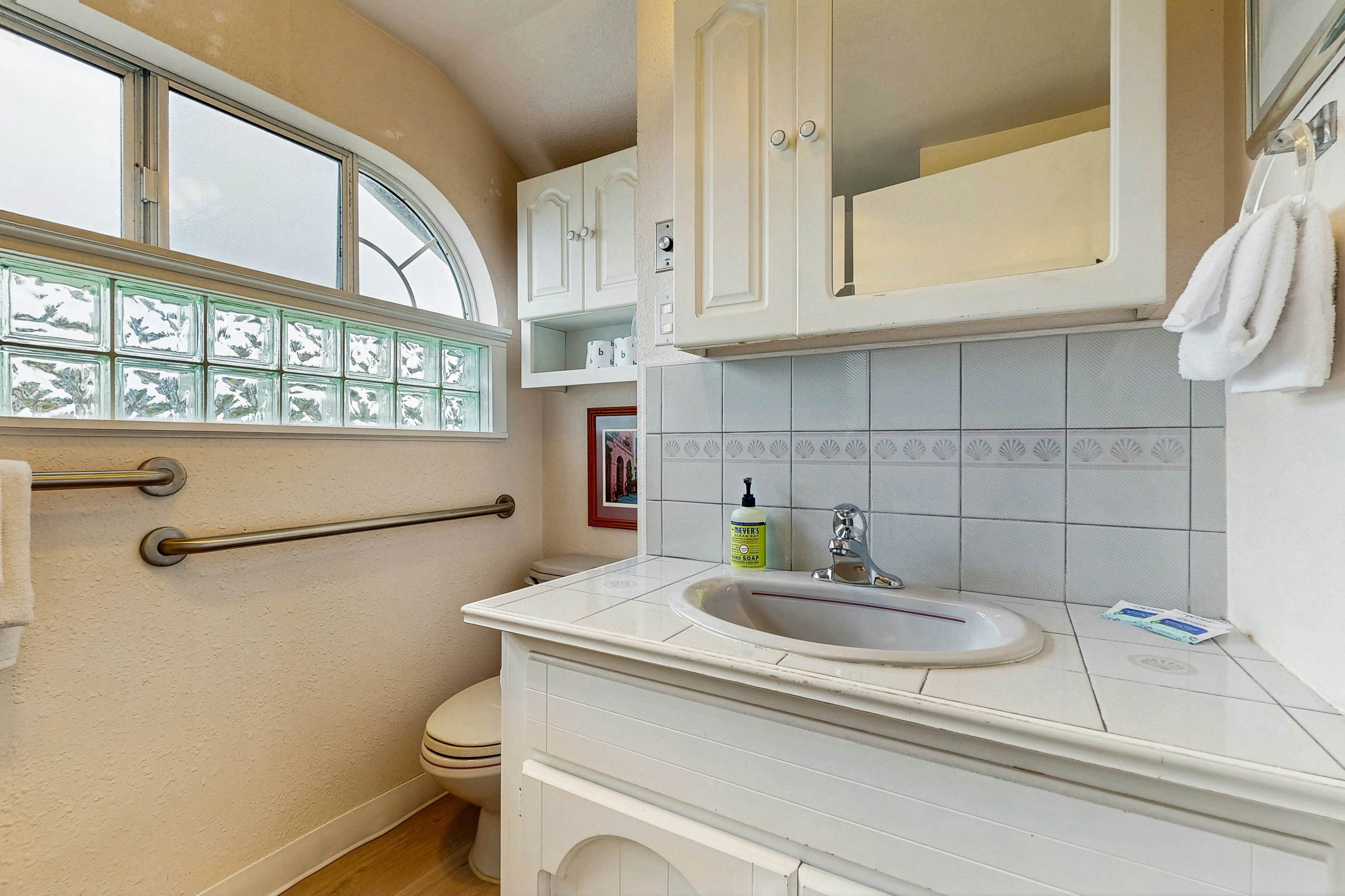 Dog-Friendly Ocean View Home with Easy Beach Access and Hot Tub