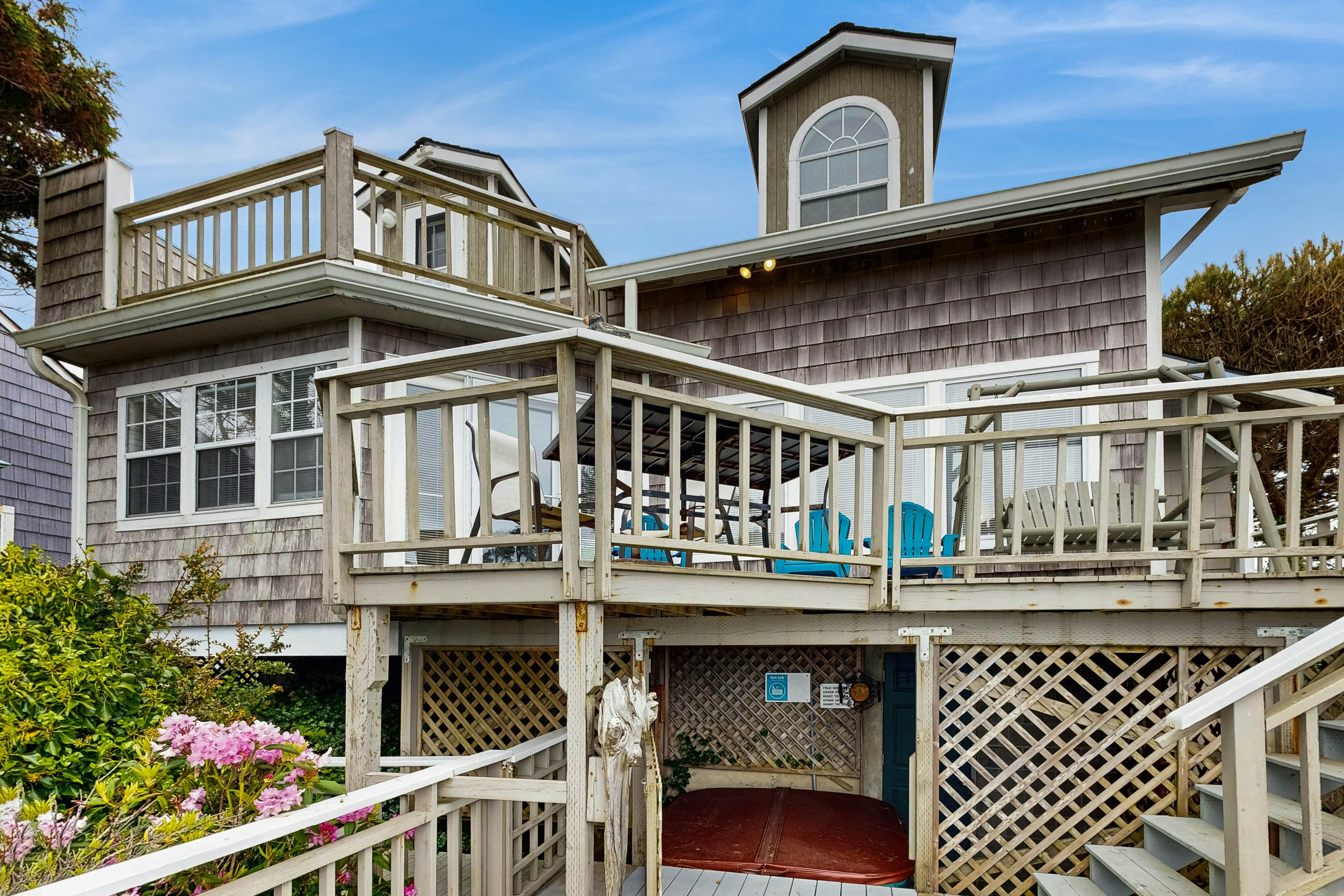 Dog-Friendly Ocean View Home with Easy Beach Access and Hot Tub