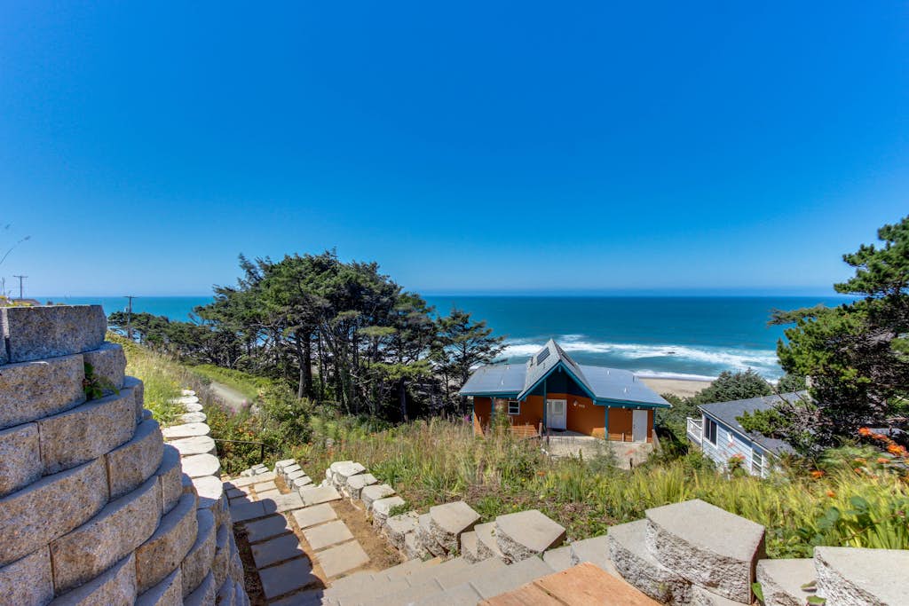 Dog Friendly Condo with Ocean Views Easy Beach Access Patio Free WiFi