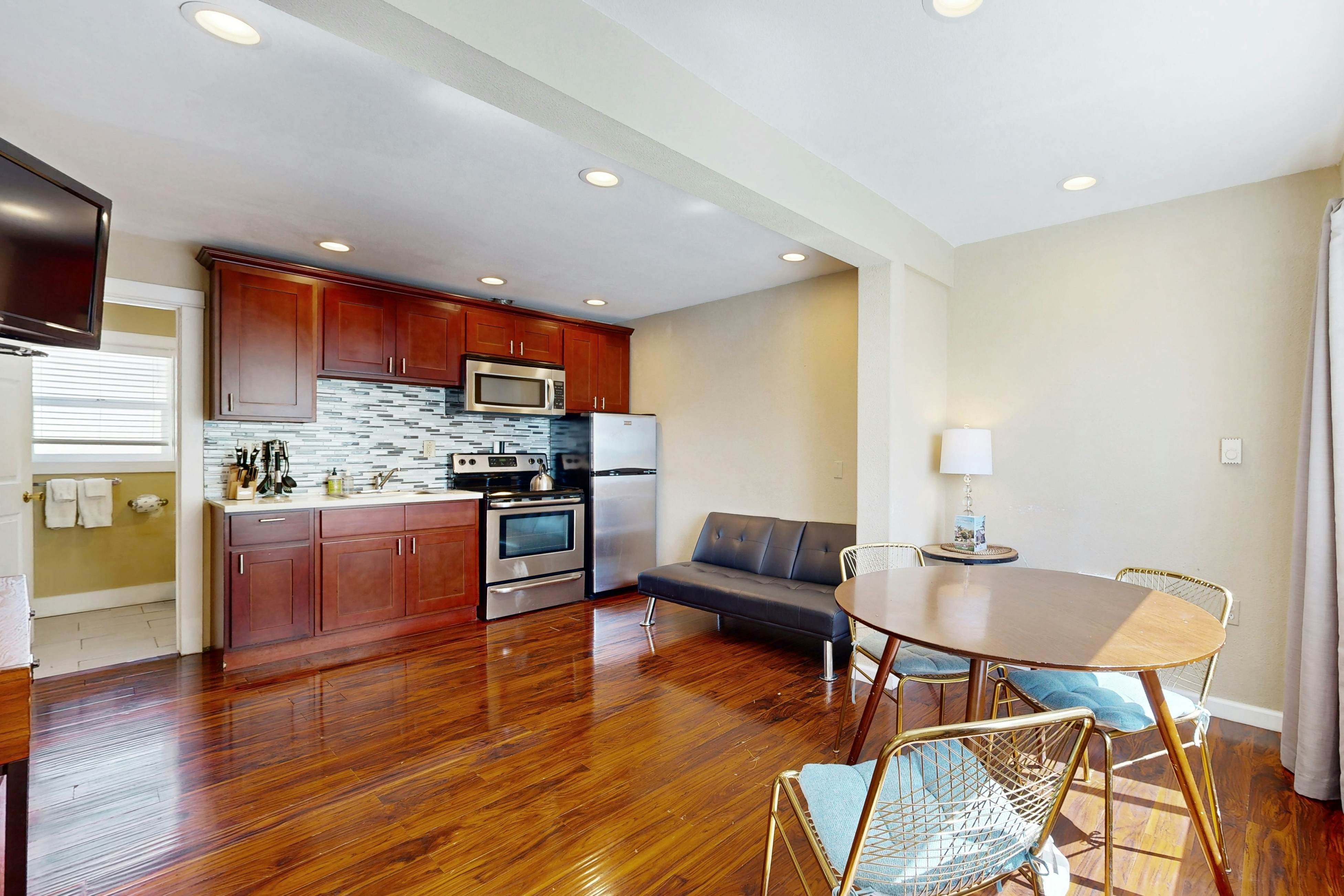 Dog Friendly Condo with Ocean Views Easy Beach Access Patio Free WiFi