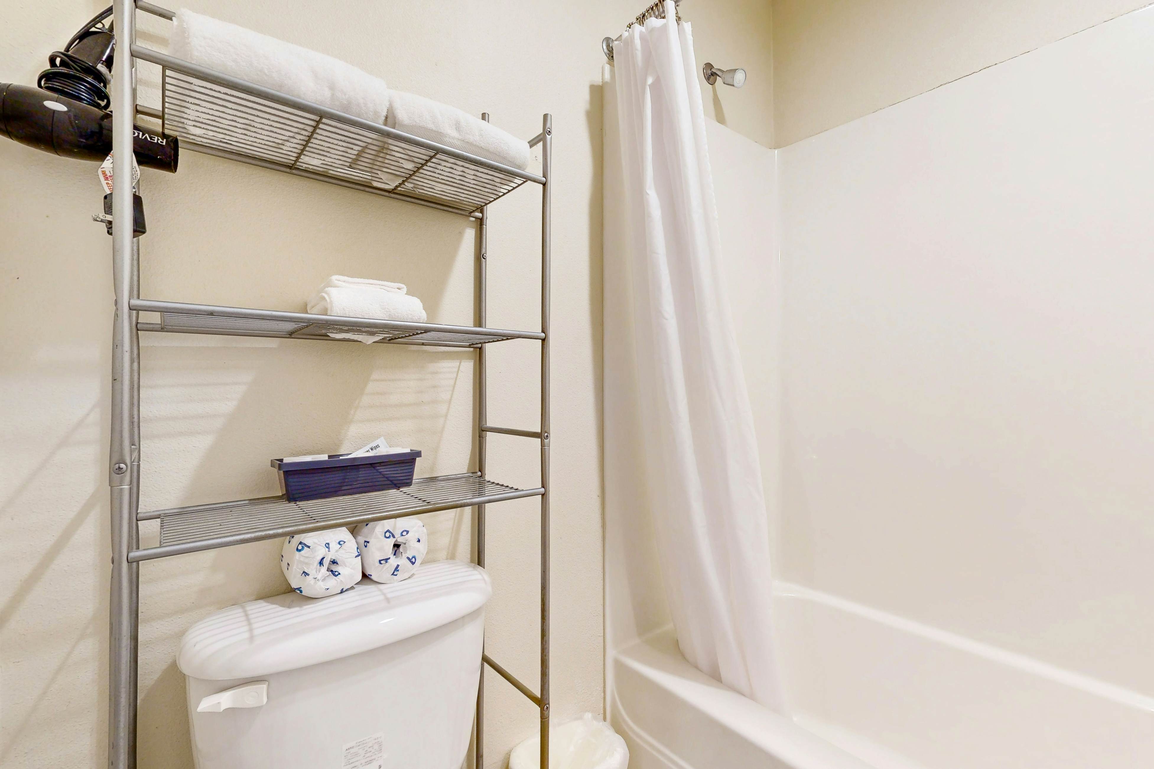 Dog-Friendly Condo with Stunning Ocean Views & Easy Beach Access