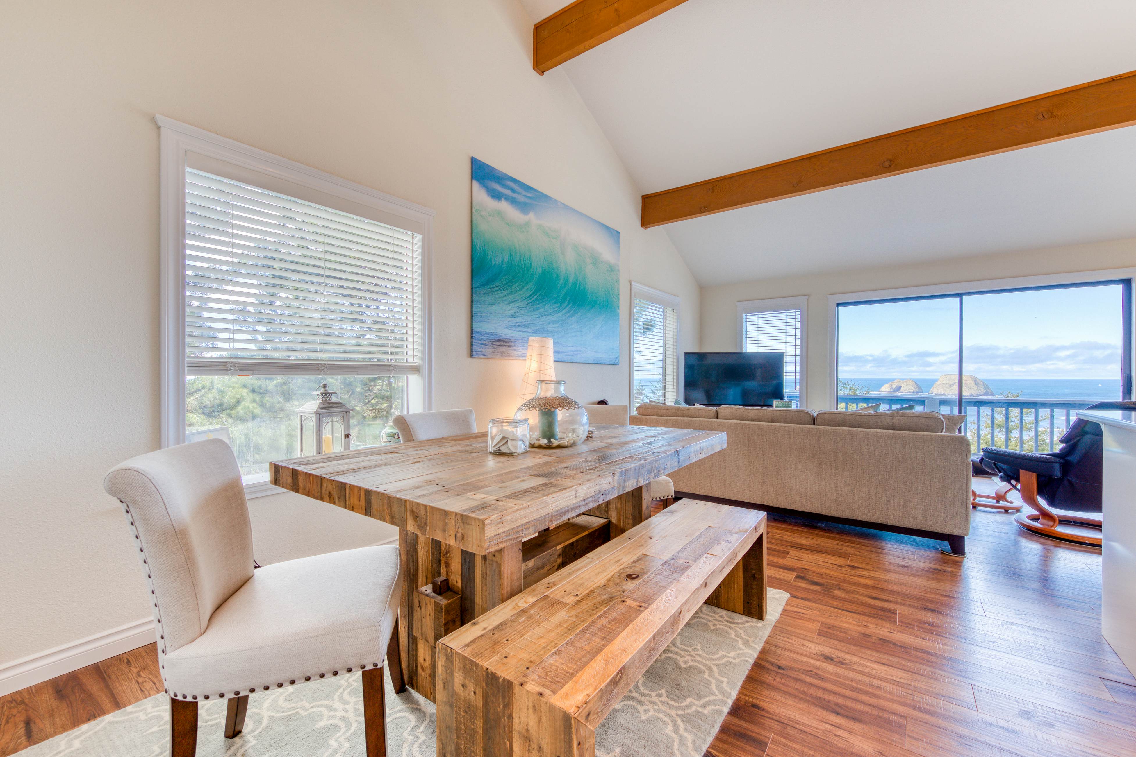 Stunning home with ocean view - spacious deck with nice view