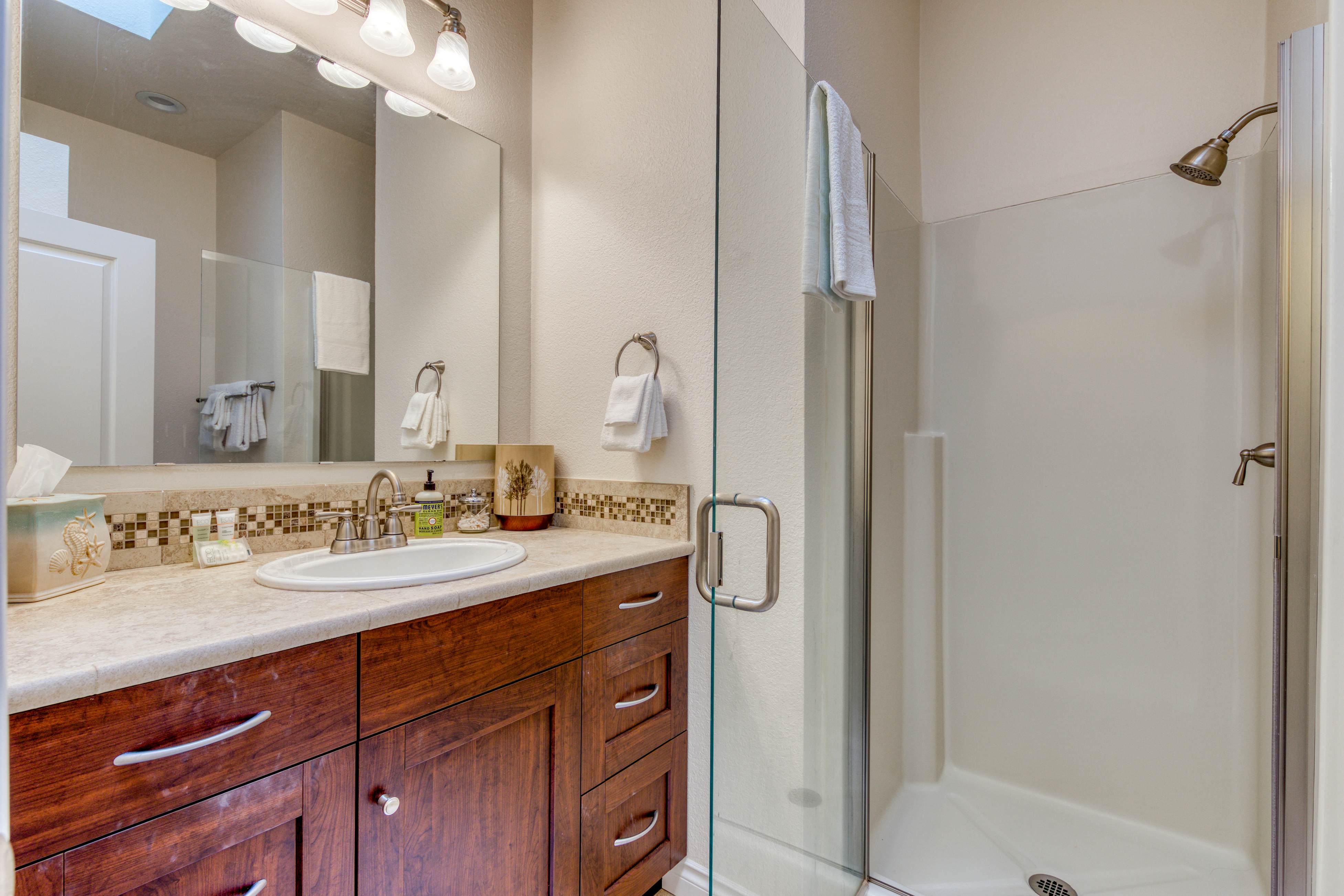 Stunning home with ocean view - spacious deck with nice view