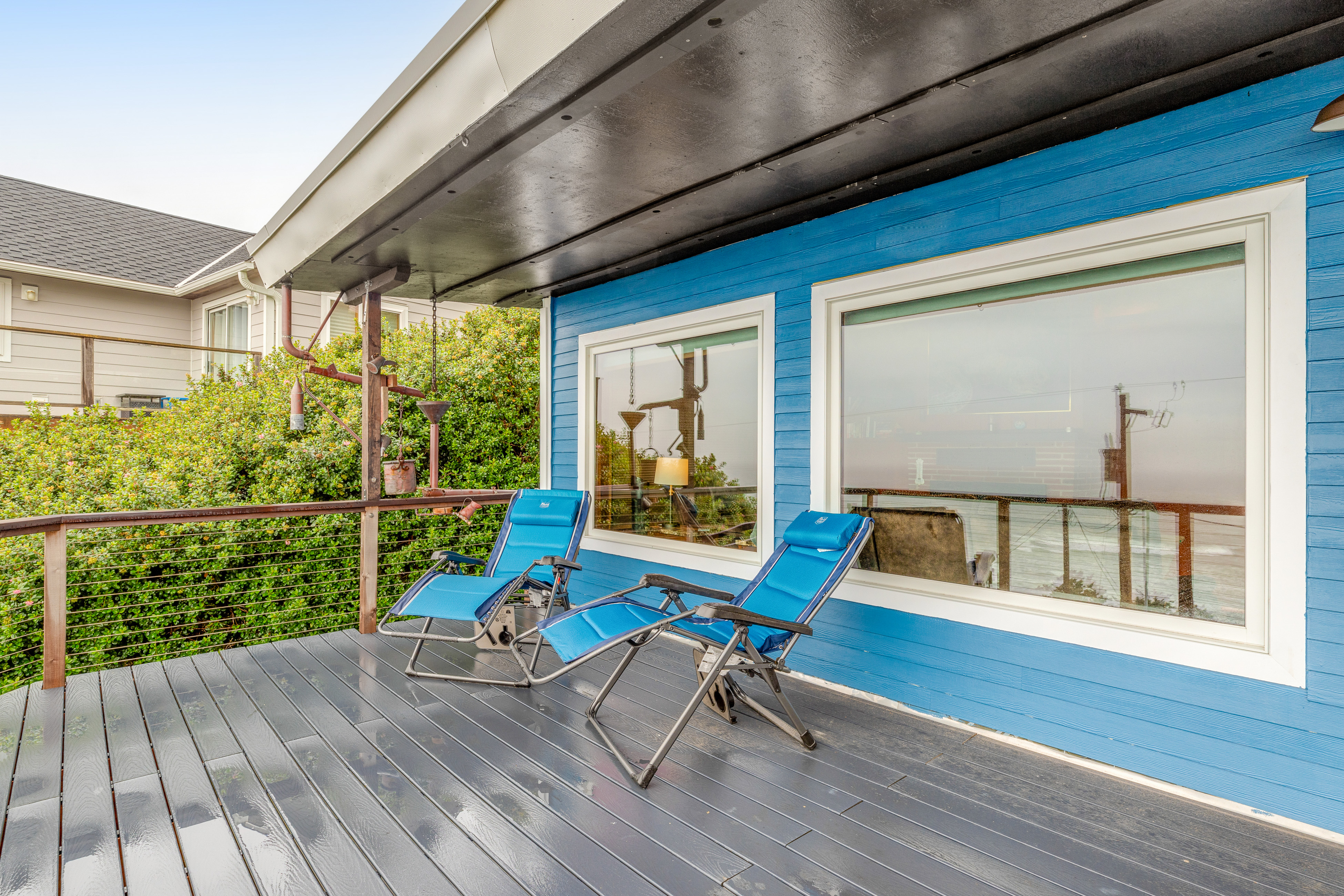 Two story beach house with an ocean view furnished deck and washer dryer