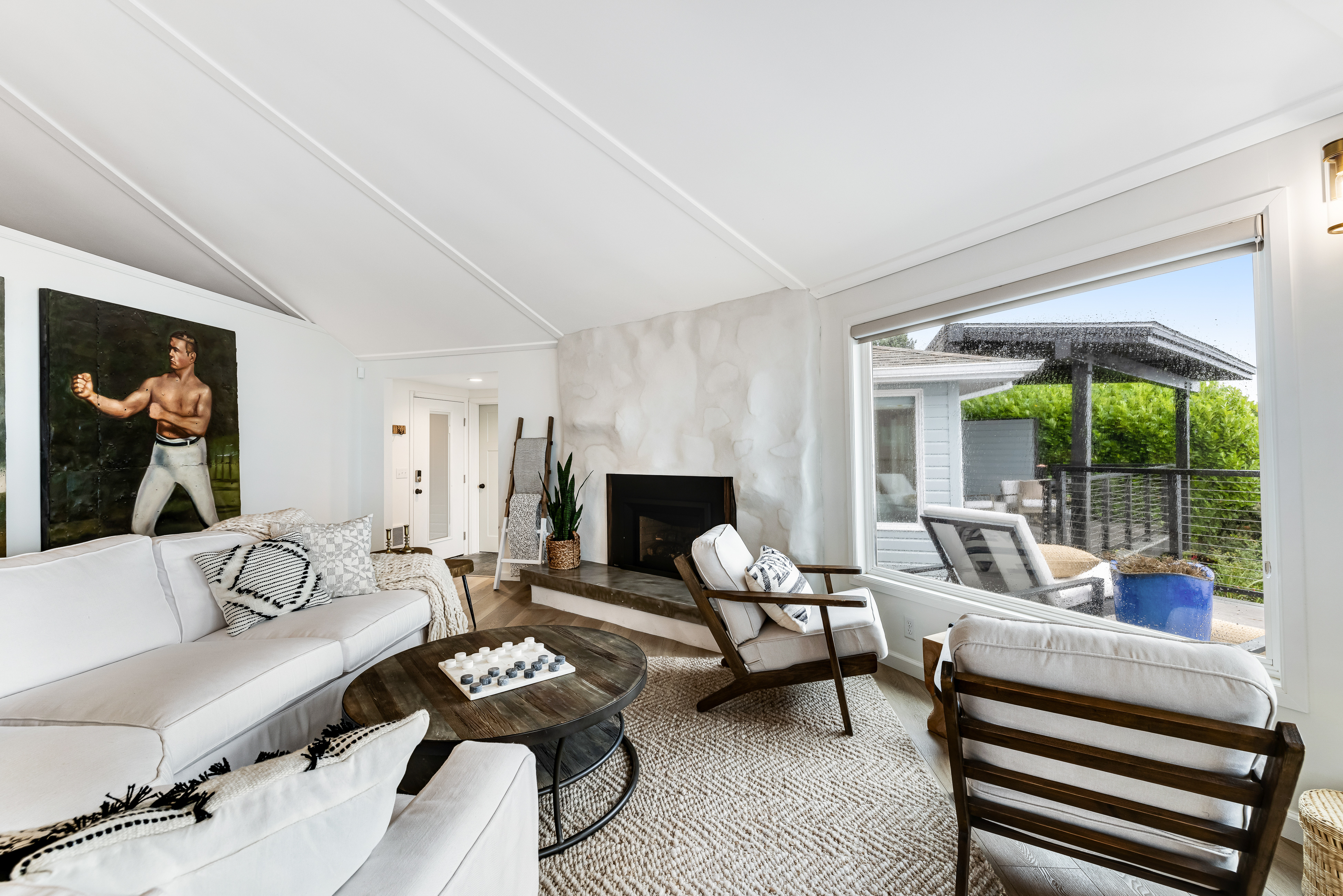 Gorgeous Ocean View Home with High Speed WiFi Gas Fireplace and Private with D