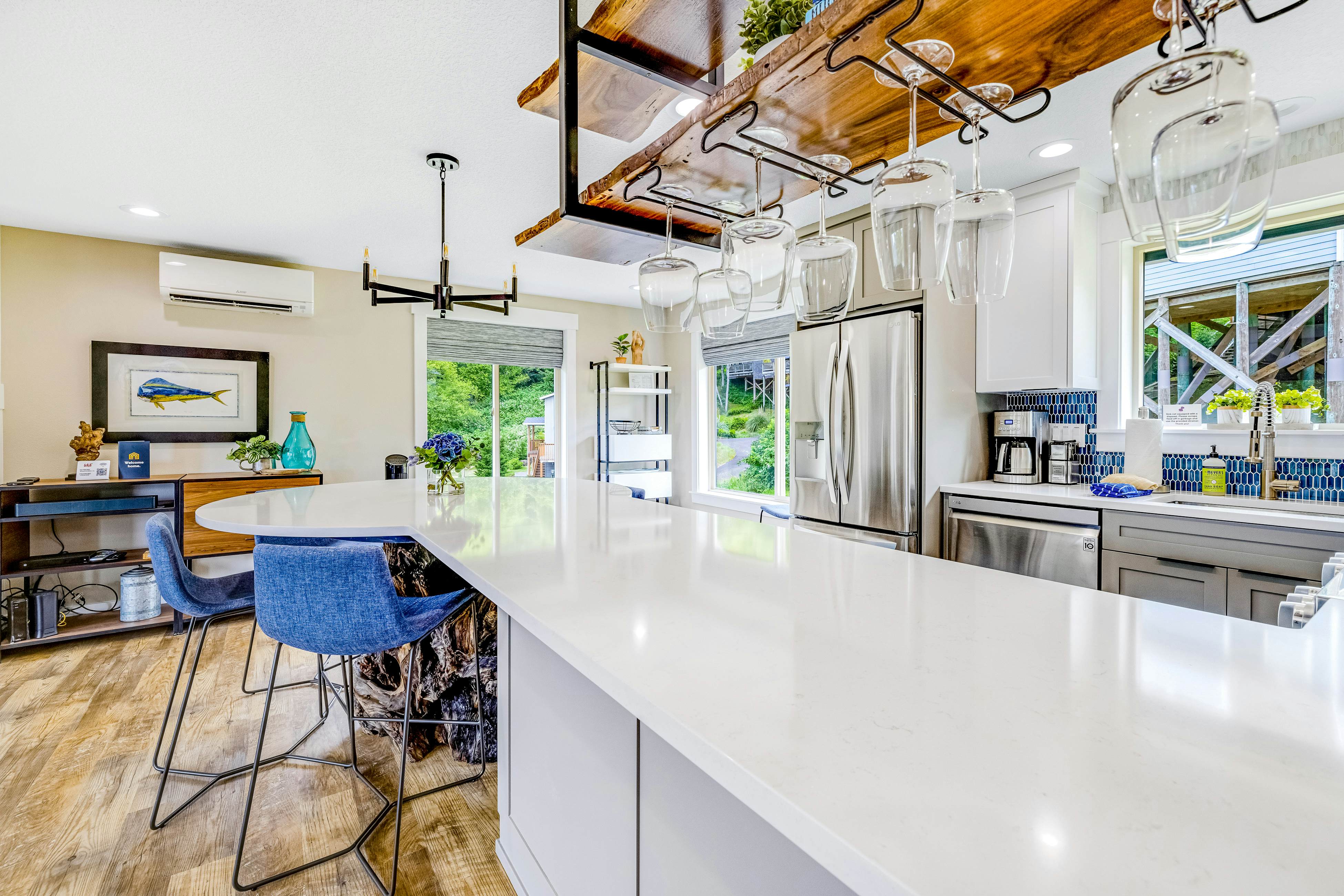 Ocean View Home w/ Private Hot Tub, Great Deck, Fireplace - Walk to the Beach