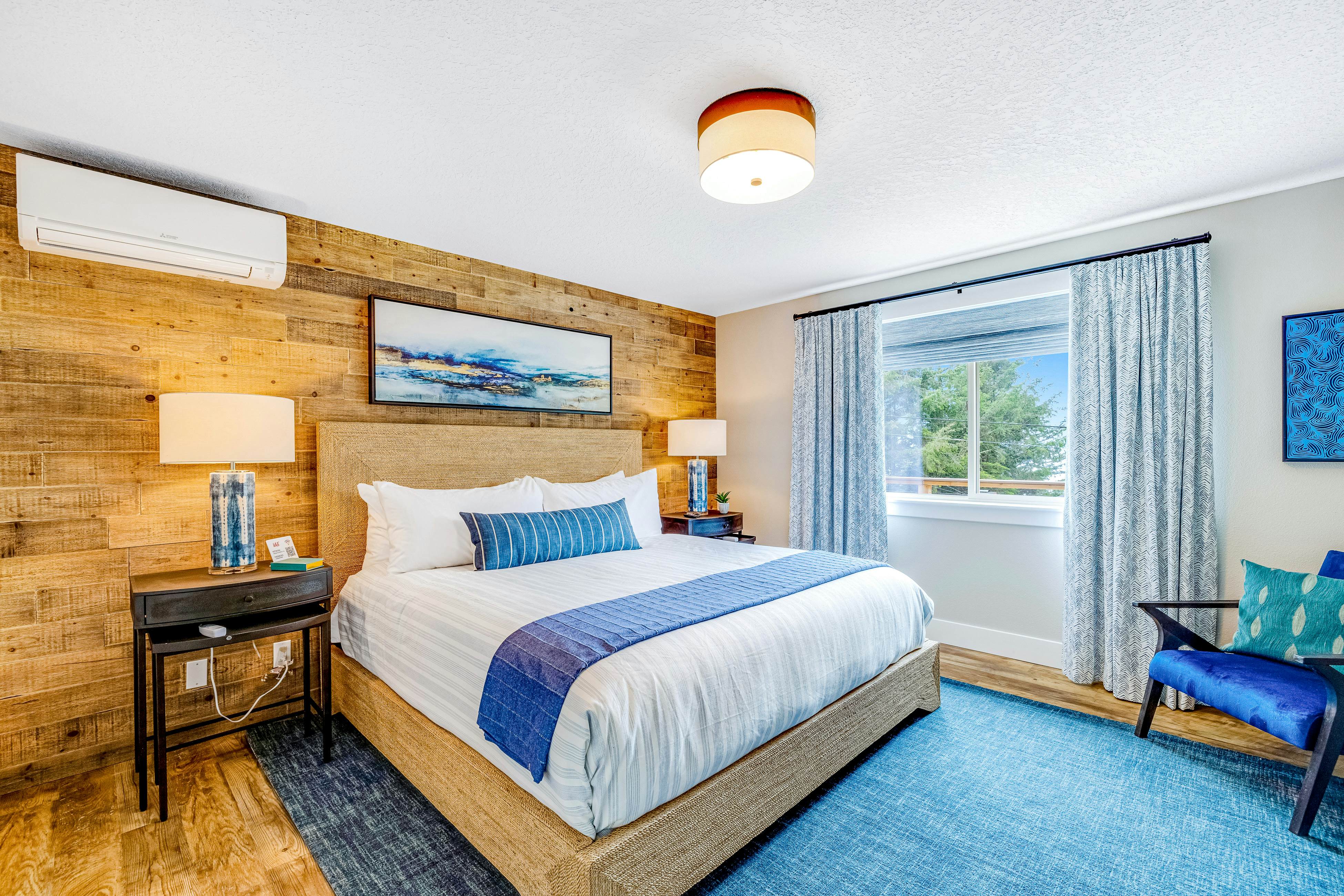 Ocean View Home w/ Private Hot Tub, Great Deck, Fireplace - Walk to the Beach