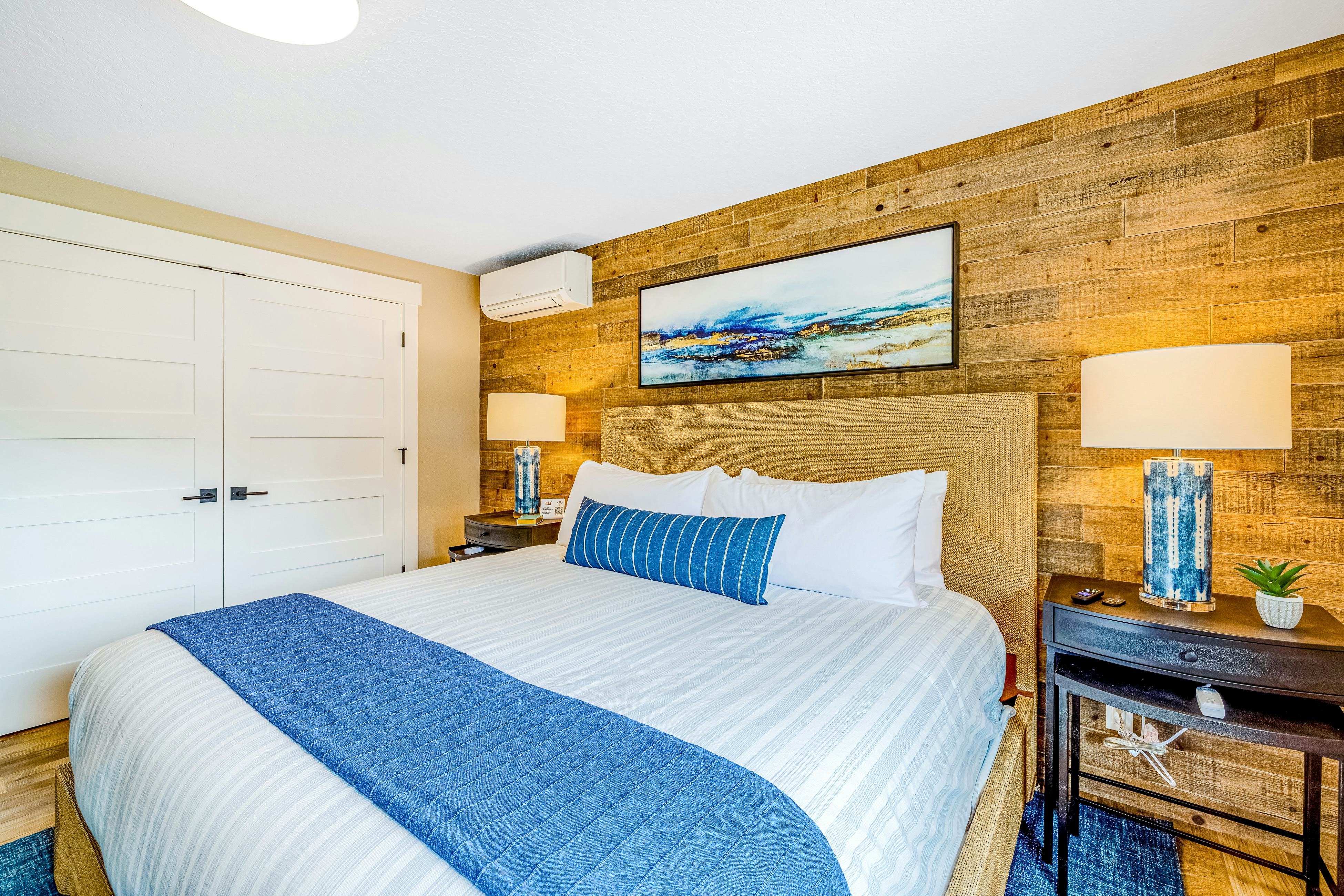 Ocean View Home w/ Private Hot Tub, Great Deck, Fireplace - Walk to the Beach