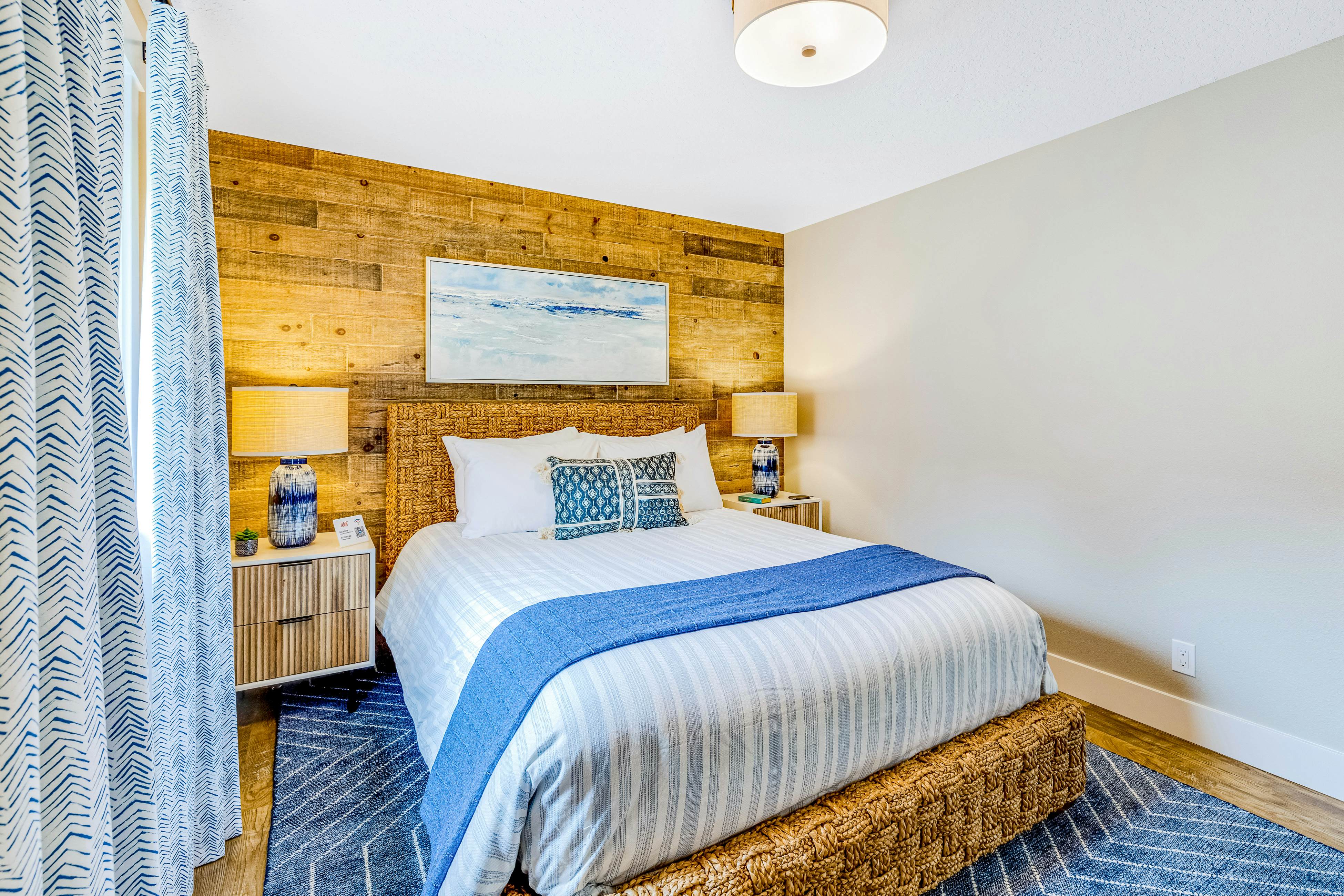 Ocean View Home w/ Private Hot Tub, Great Deck, Fireplace - Walk to the Beach