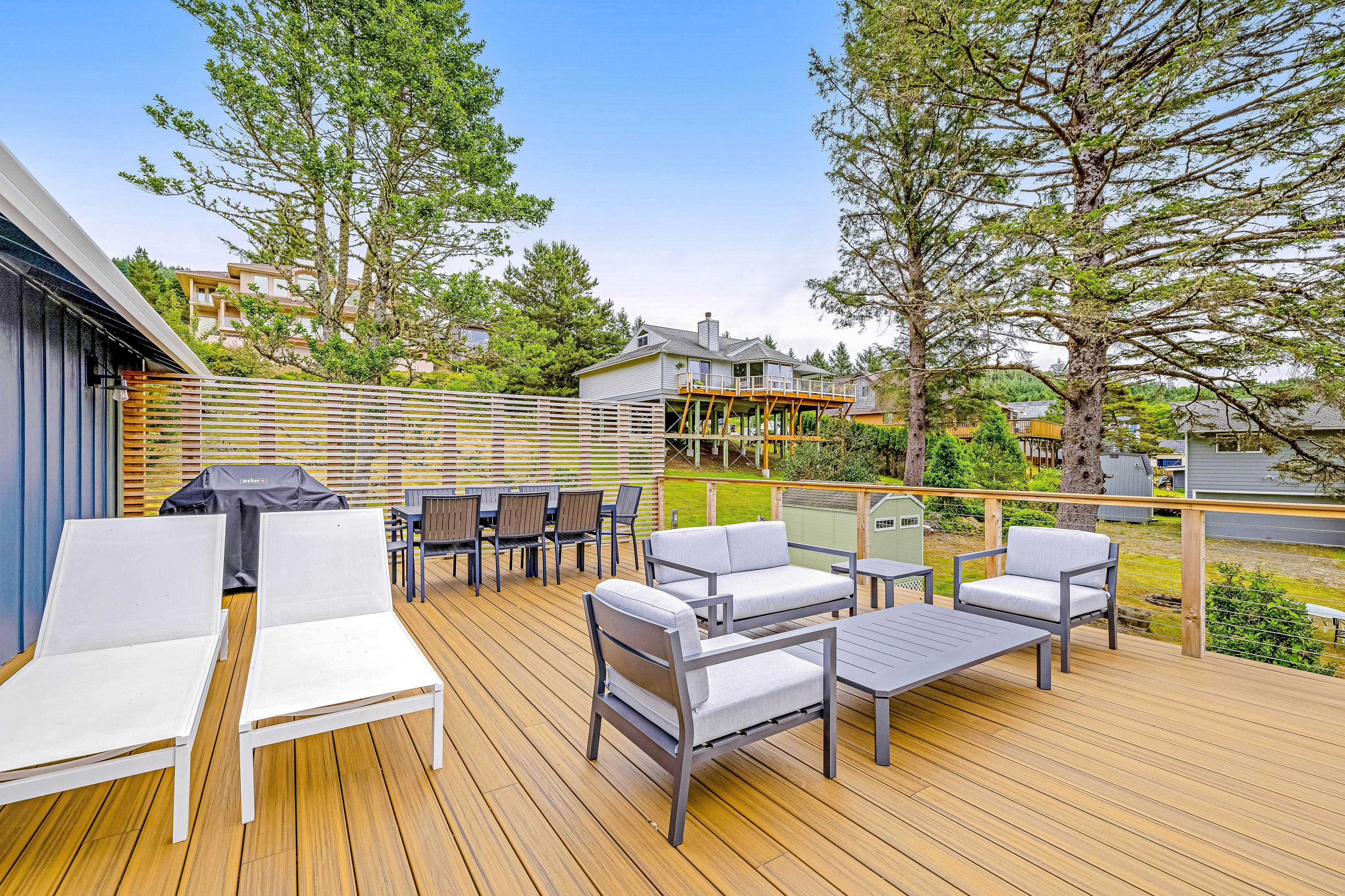 Ocean View Home w/ Private Hot Tub, Great Deck, Fireplace - Walk to the Beach