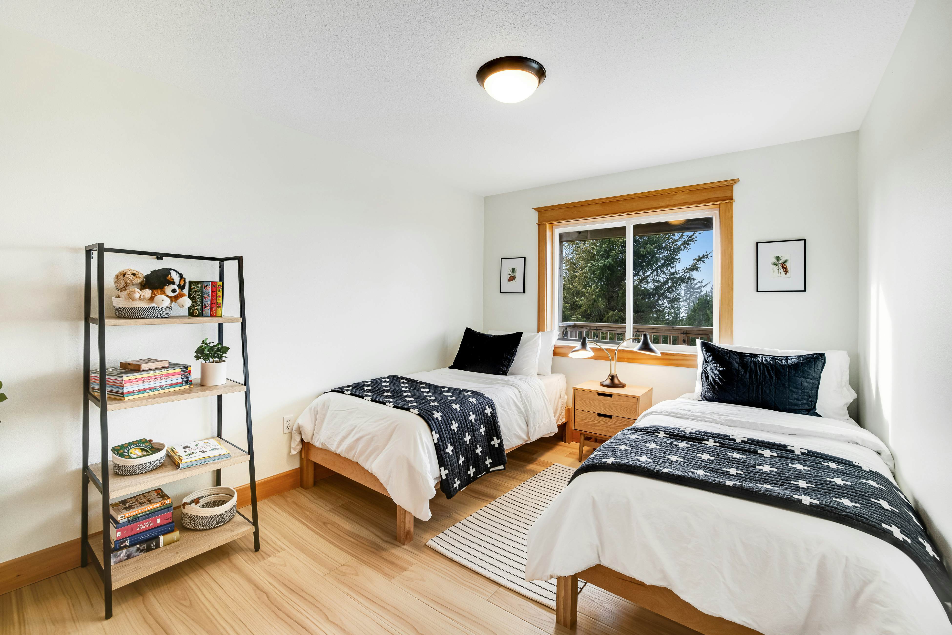 Dog-friendly home with ocean views, deck, washer/dryer, grill, & fireplace