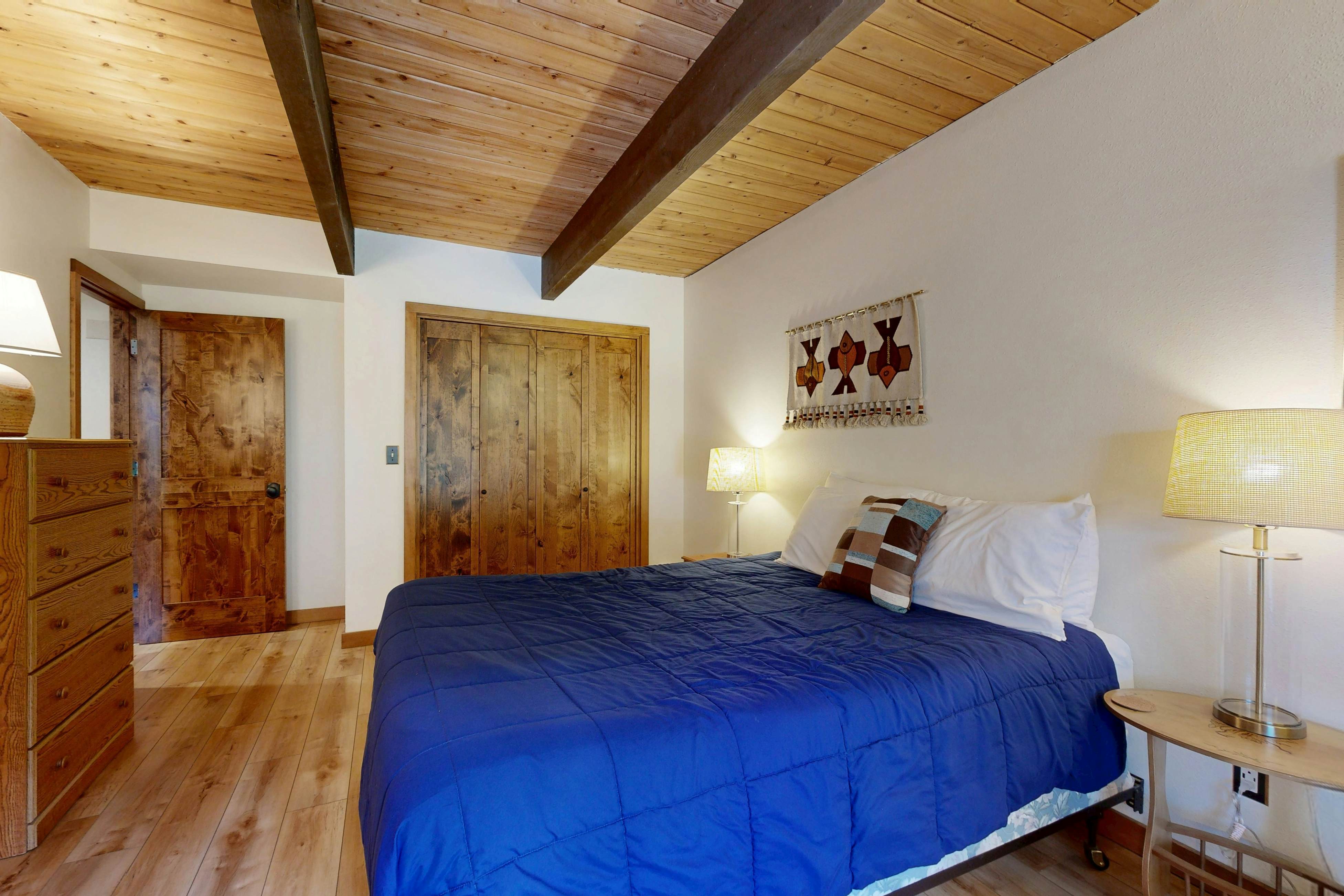 Bay-view, dog-friendly home with a pool table & children's items