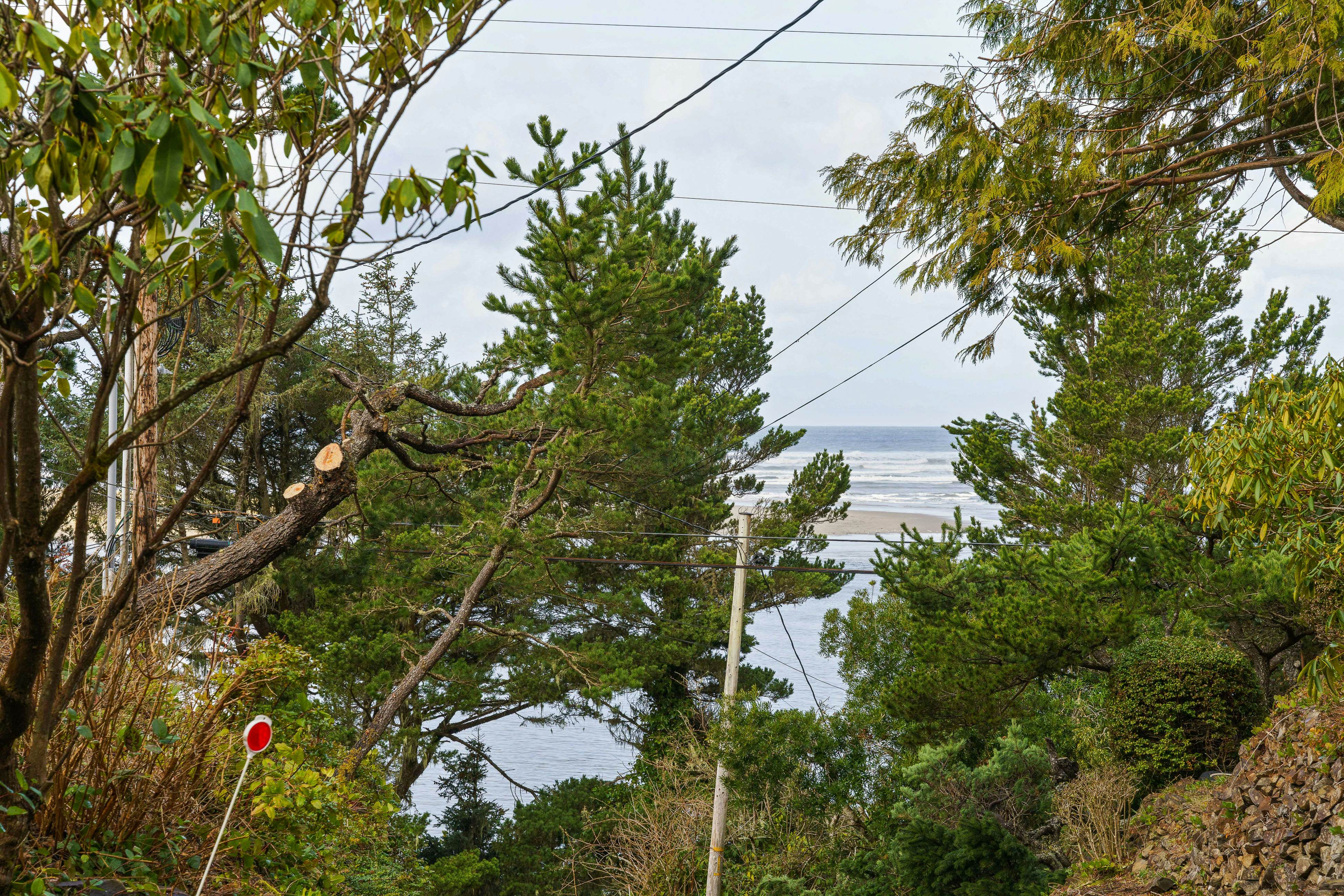 Bay-view, dog-friendly home with a pool table & children's items