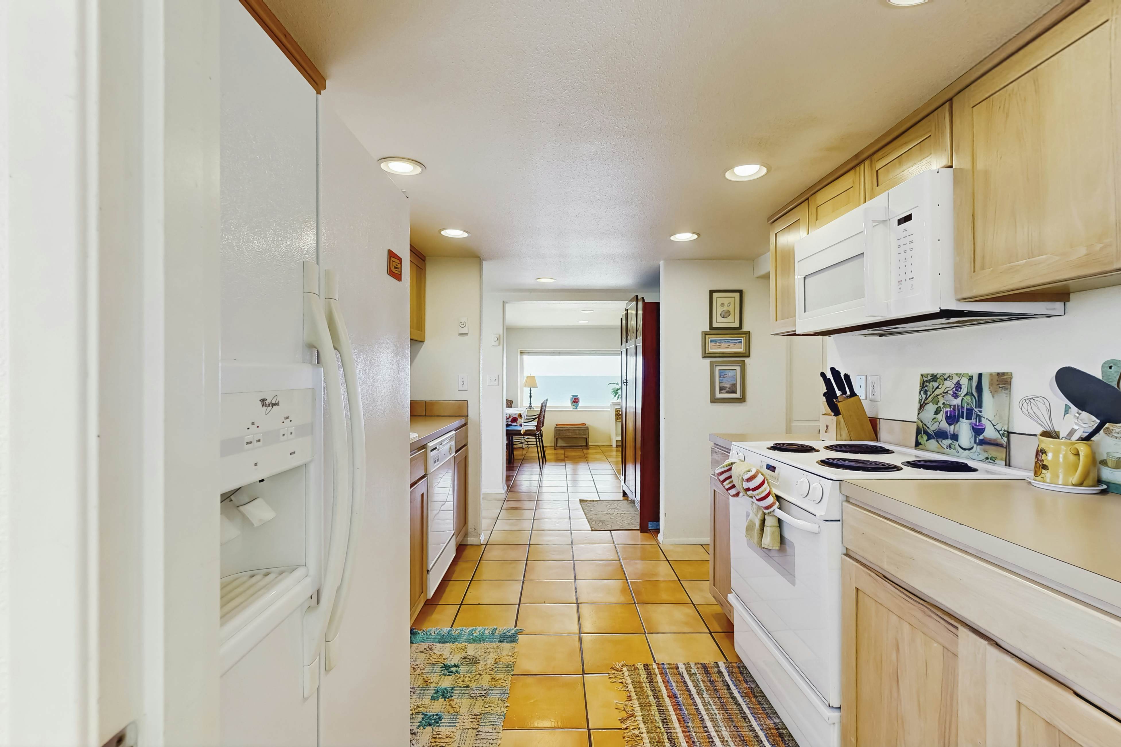 Oceanview Escape with Sweeping Views and Easy Beach Access