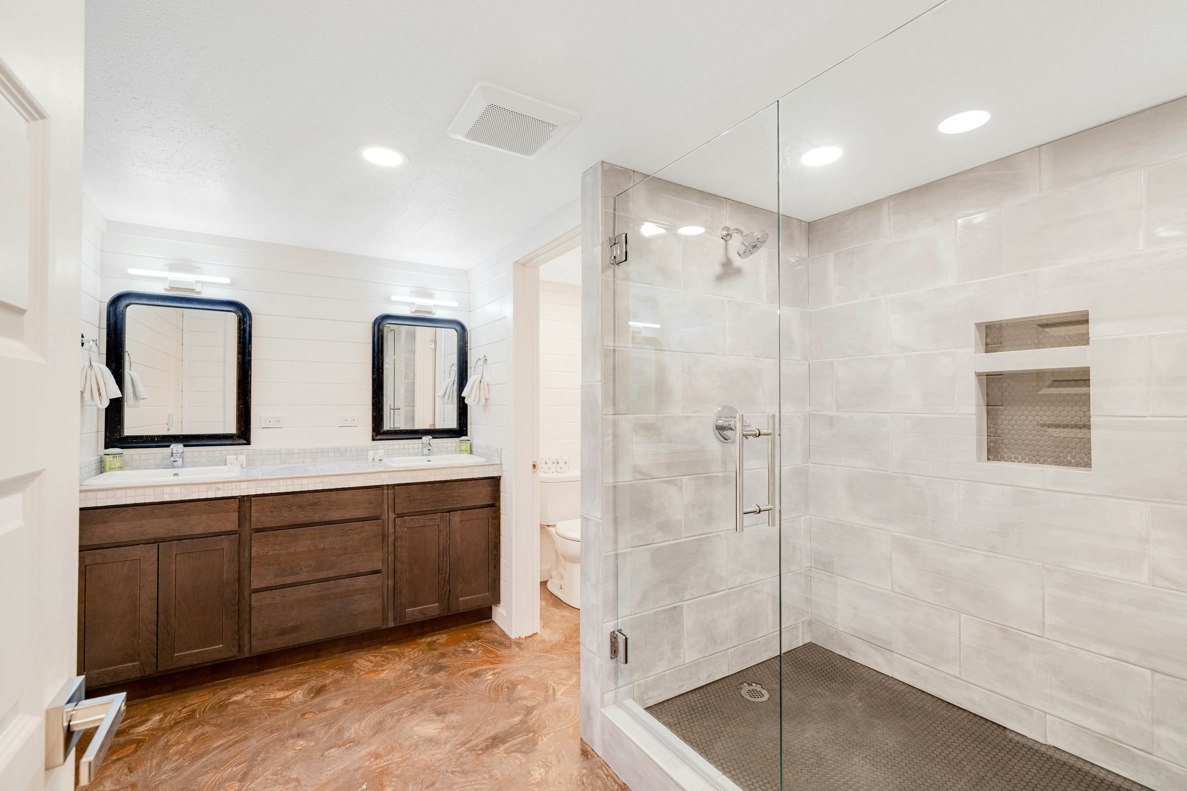 Spacious ocean view home with wood fireplace, grill, & deck - dog-friendly