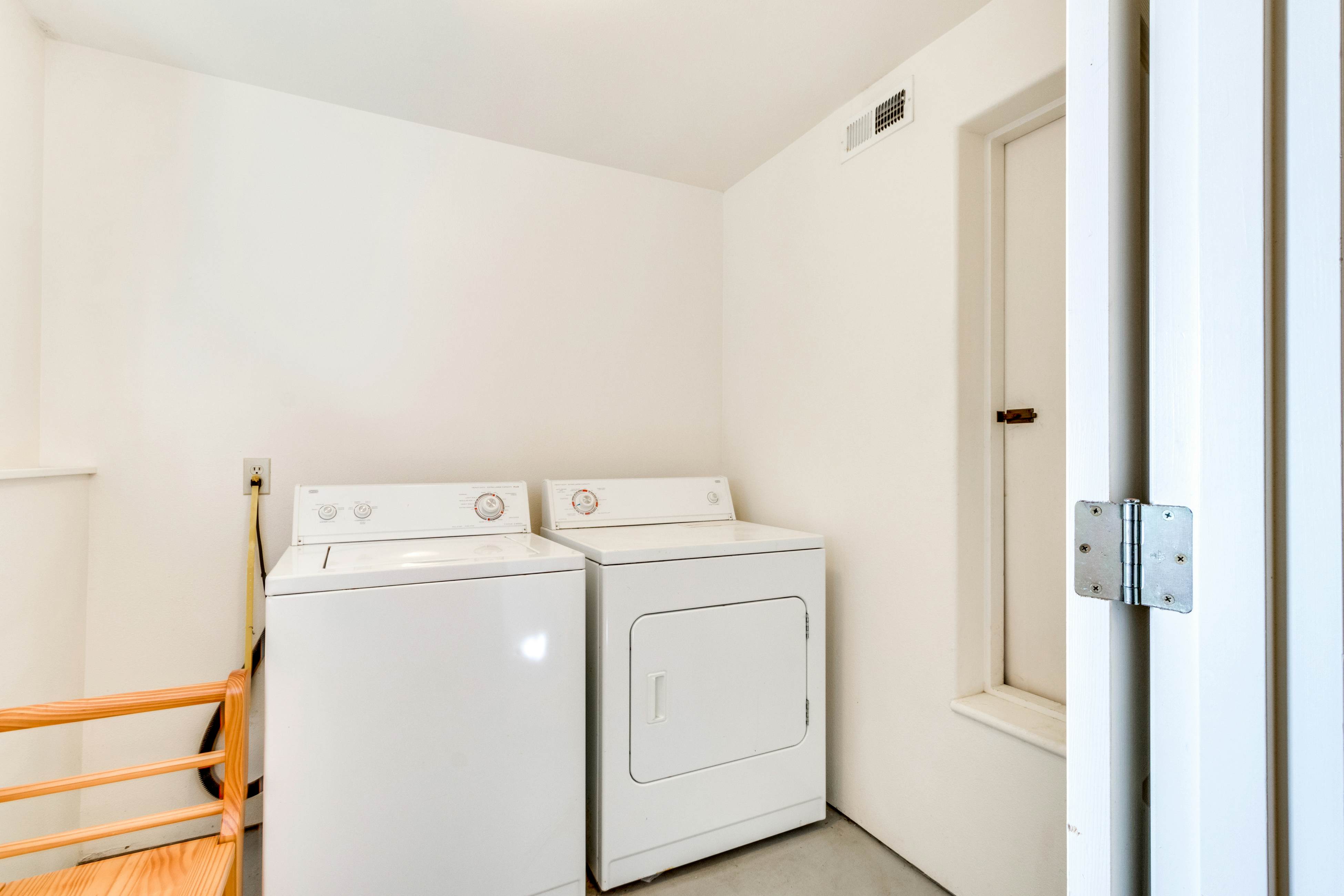 Relaxing Bayfront Home with Ocean Views & Easy Beach Access - Dogs Welcome