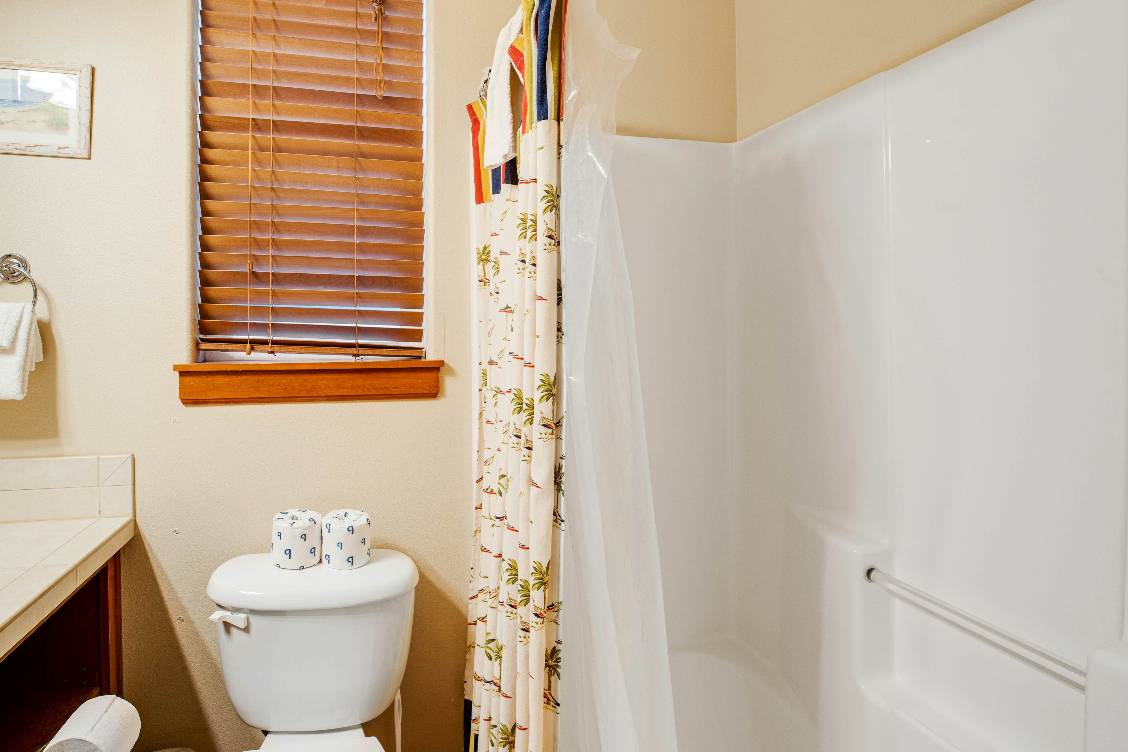 Spacious Oceanside Home with Private Hot Tub and Pacific Views - Dog-Friendly