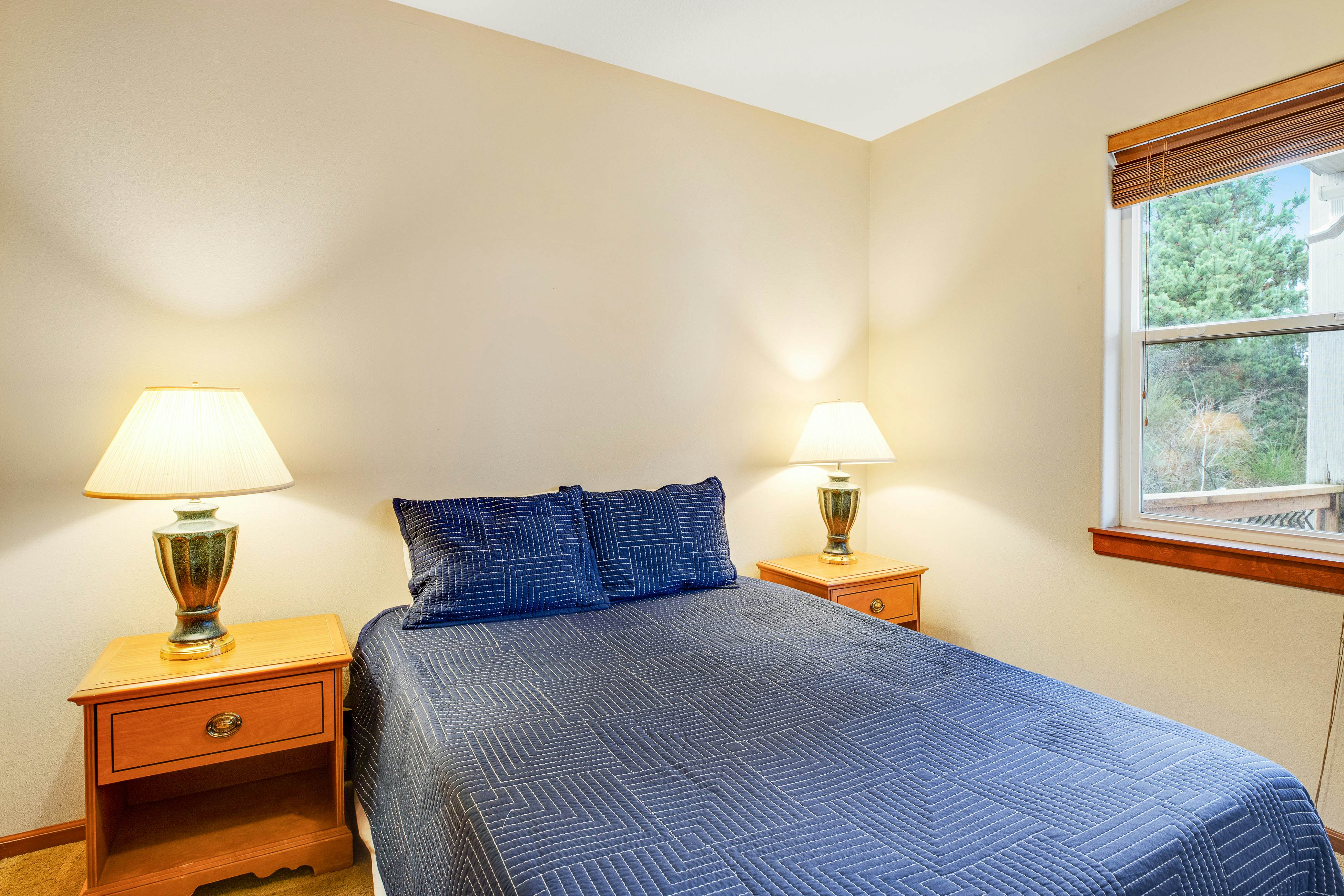 Spacious Oceanside Home with Private Hot Tub and Pacific Views - Dog-Friendly