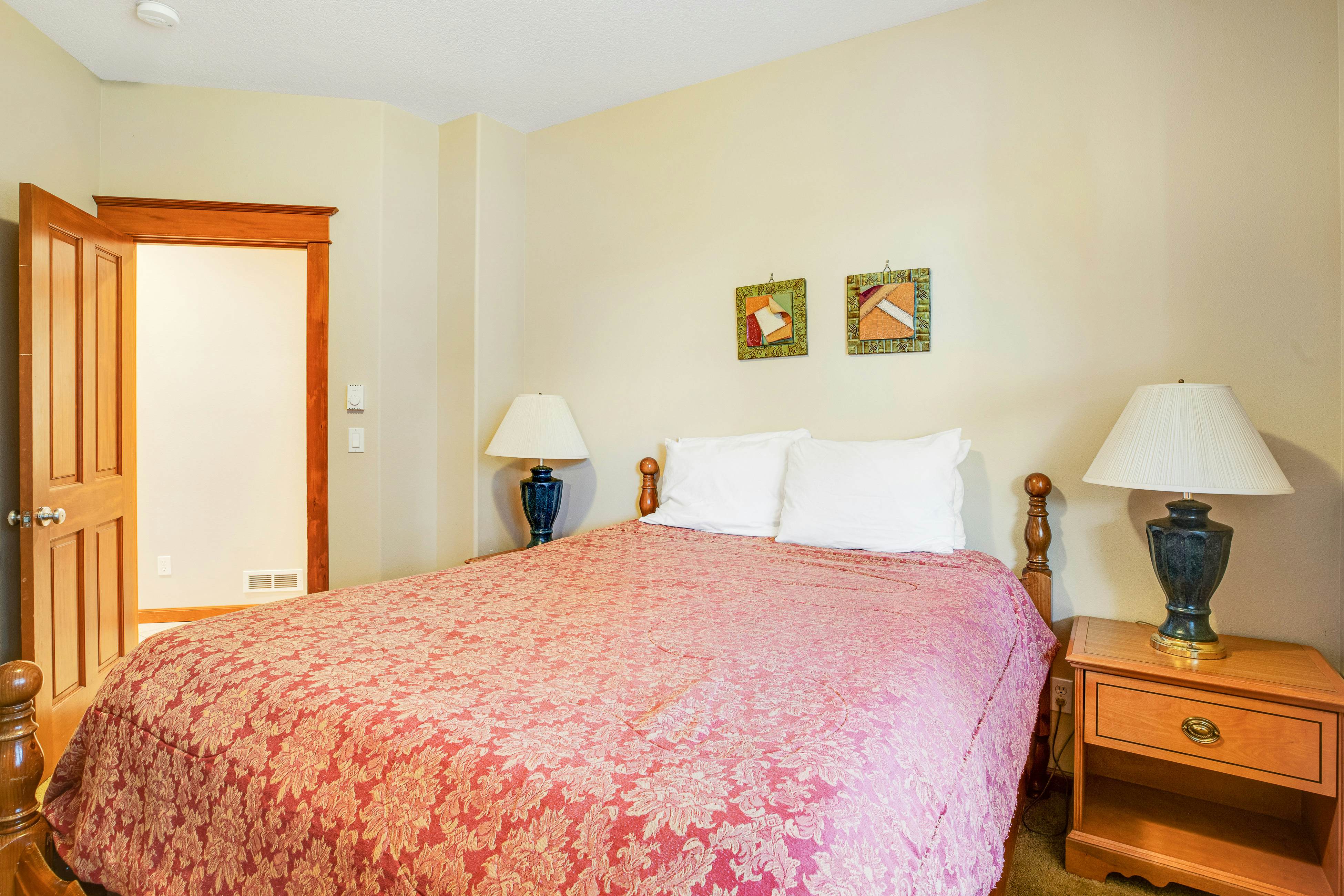 Spacious Oceanside Home with Private Hot Tub and Pacific Views - Dog-Friendly