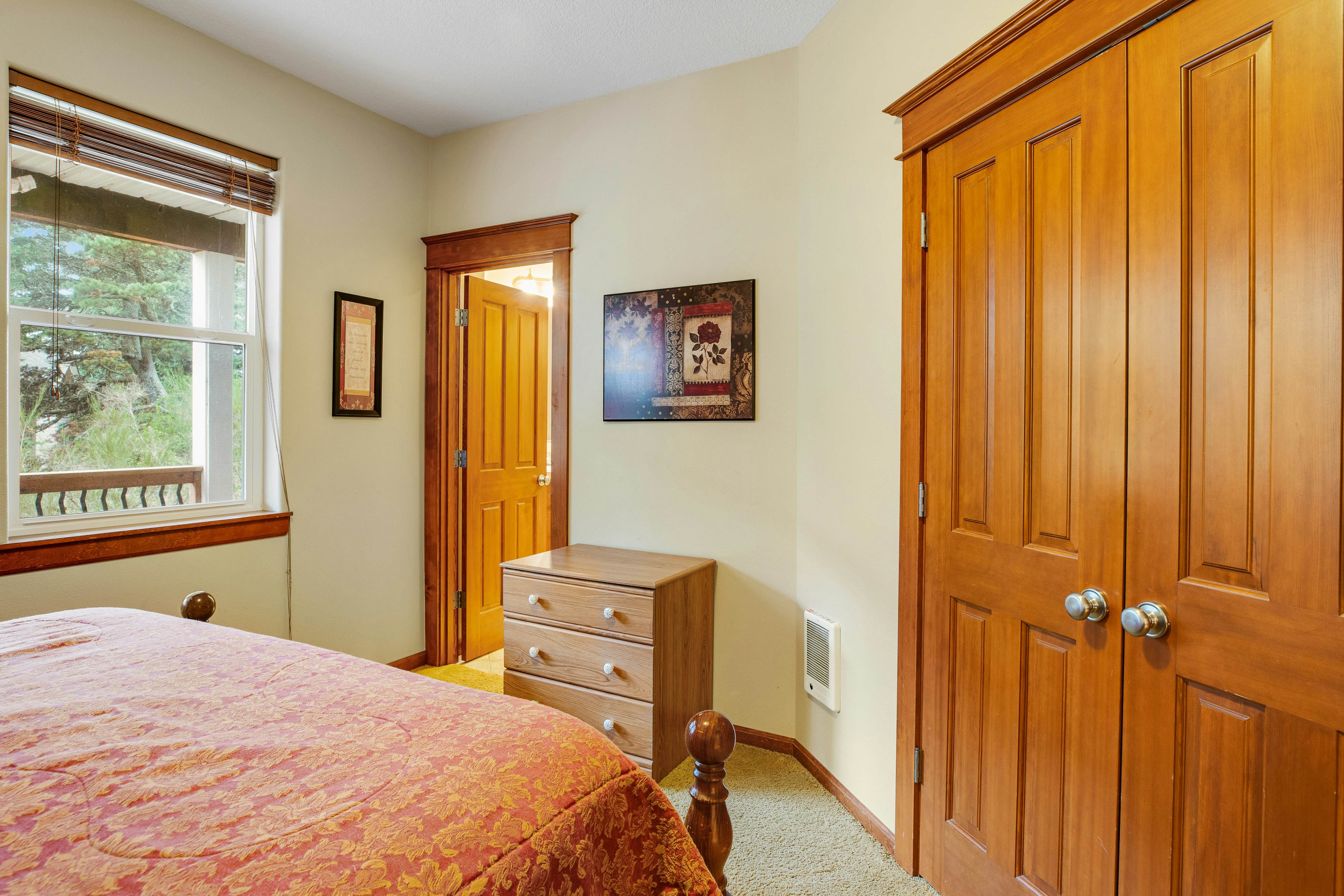 Spacious Oceanside Home with Private Hot Tub and Pacific Views - Dog-Friendly