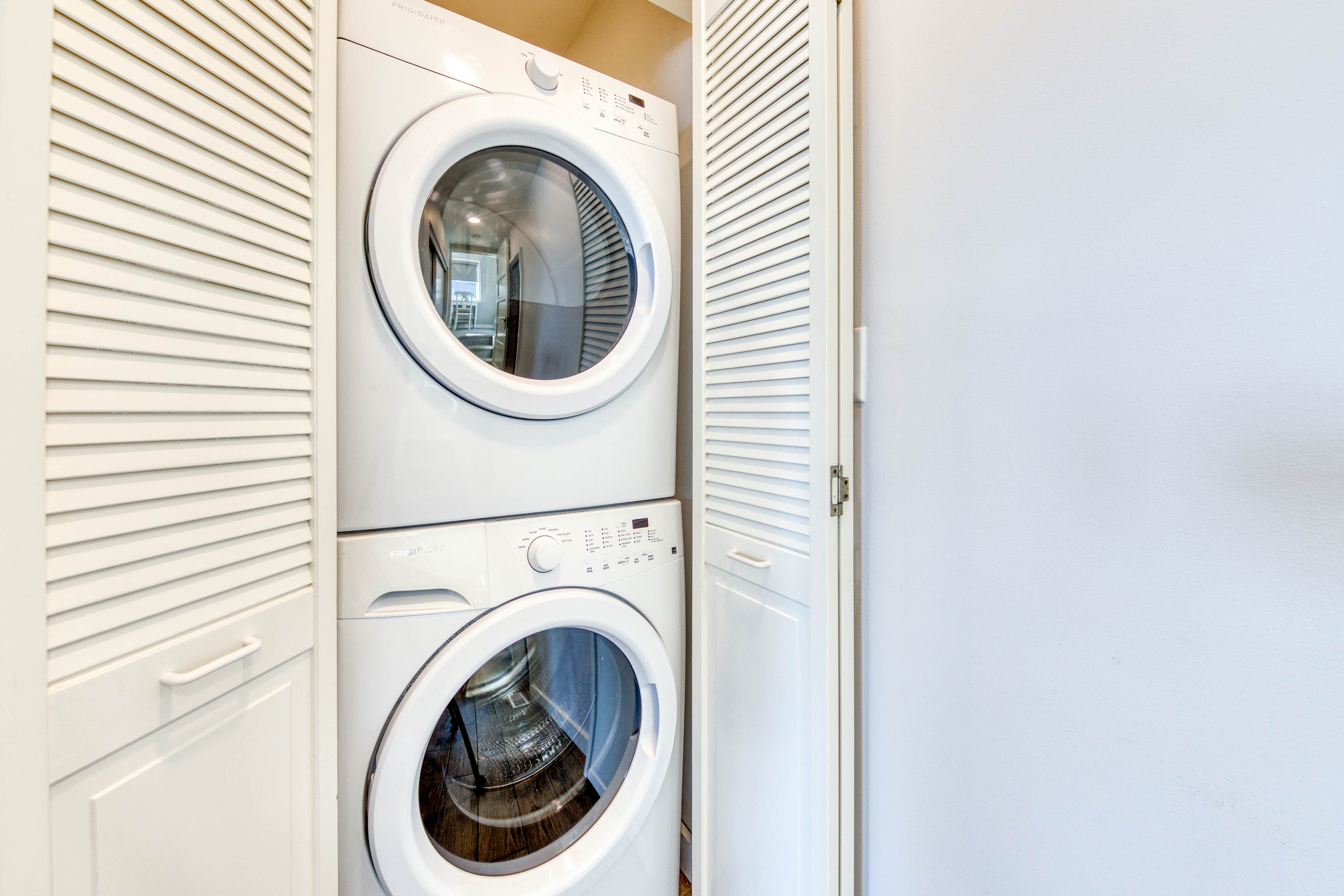 Charming Oceanfront Getaway with Gorgeous Water Views & Easy Beach Access