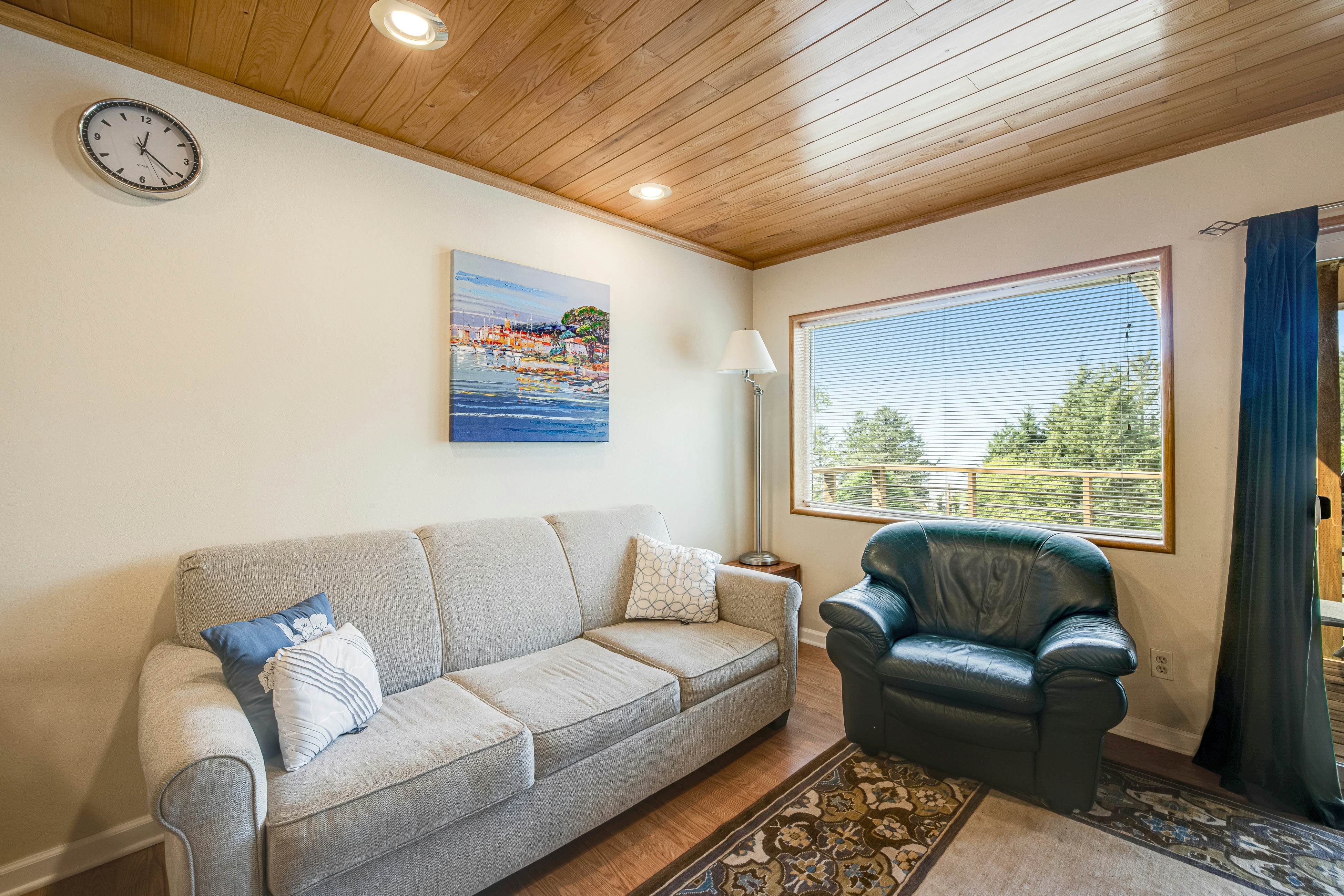 Welcoming Condo with Ocean Views and Private Hot Tub - Short Walk to the Beach