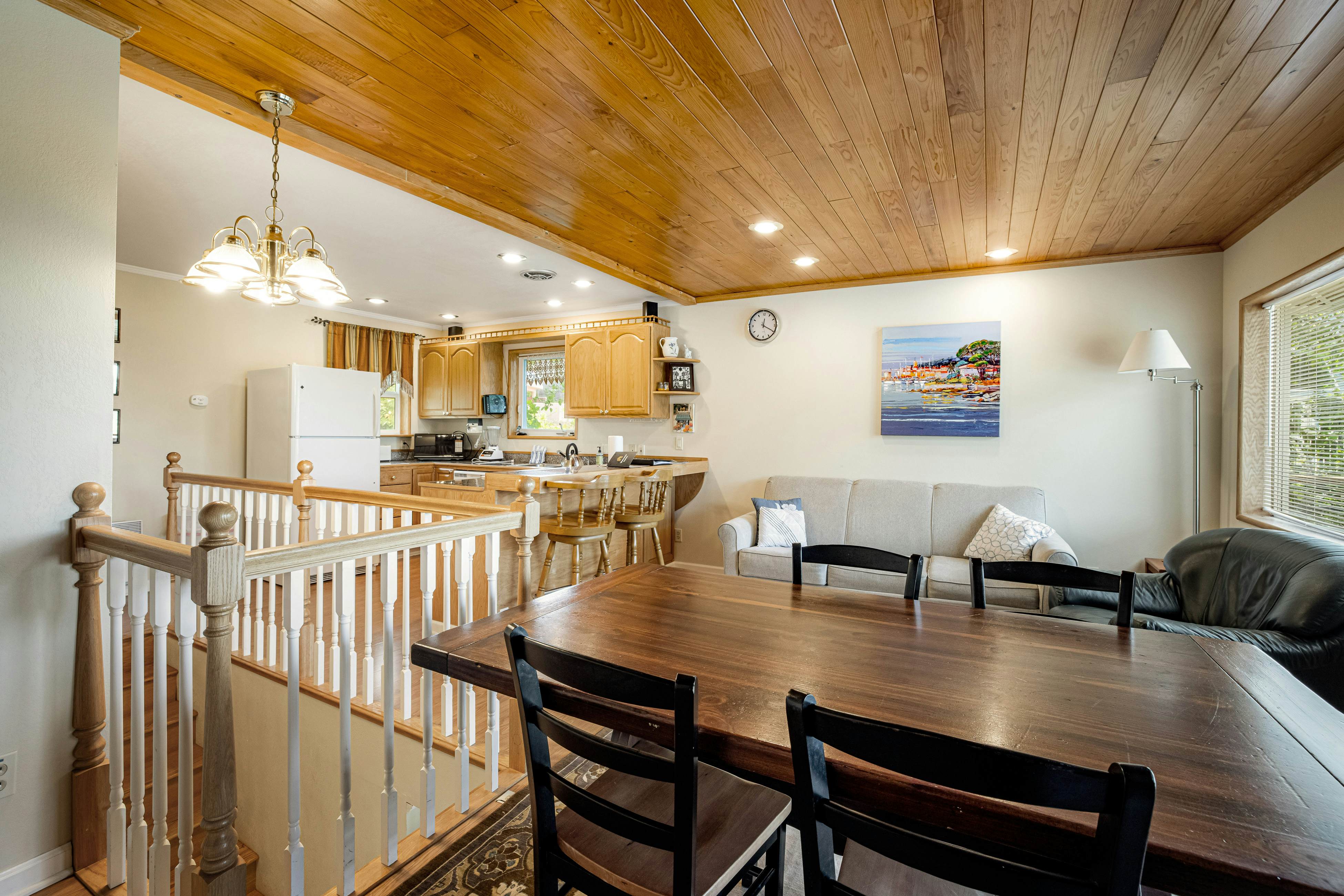 Welcoming Condo with Ocean Views and Private Hot Tub - Short Walk to the Beach