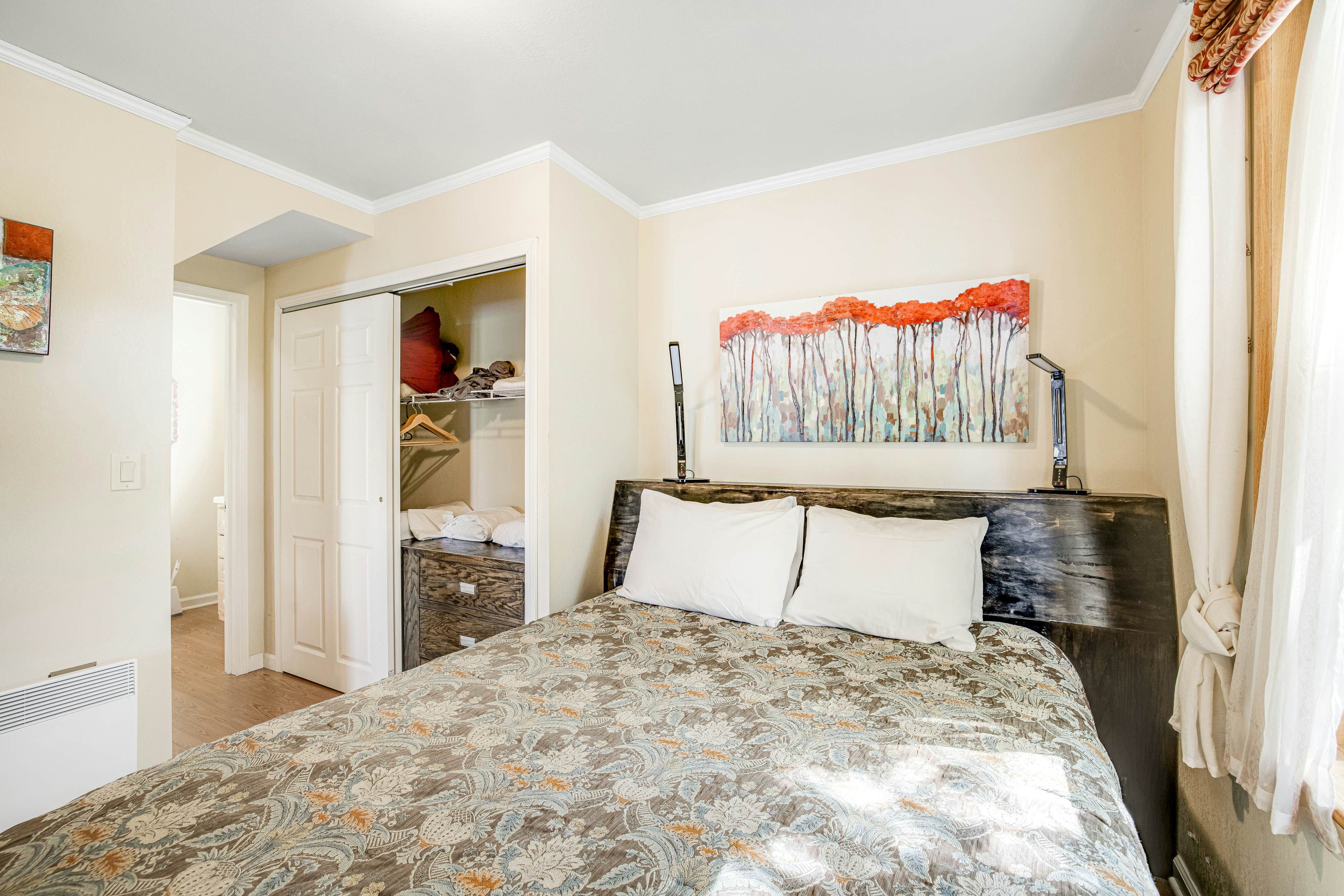 Welcoming Condo with Ocean Views and Private Hot Tub - Short Walk to the Beach