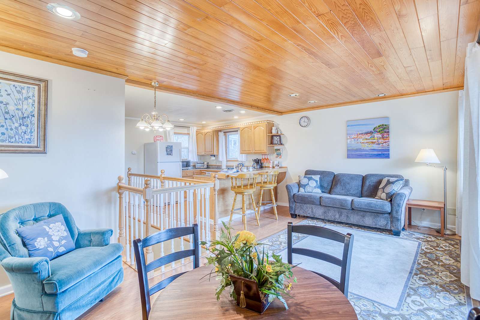 Welcoming Condo with Ocean Views and Private Hot Tub Short Walk to the Beach