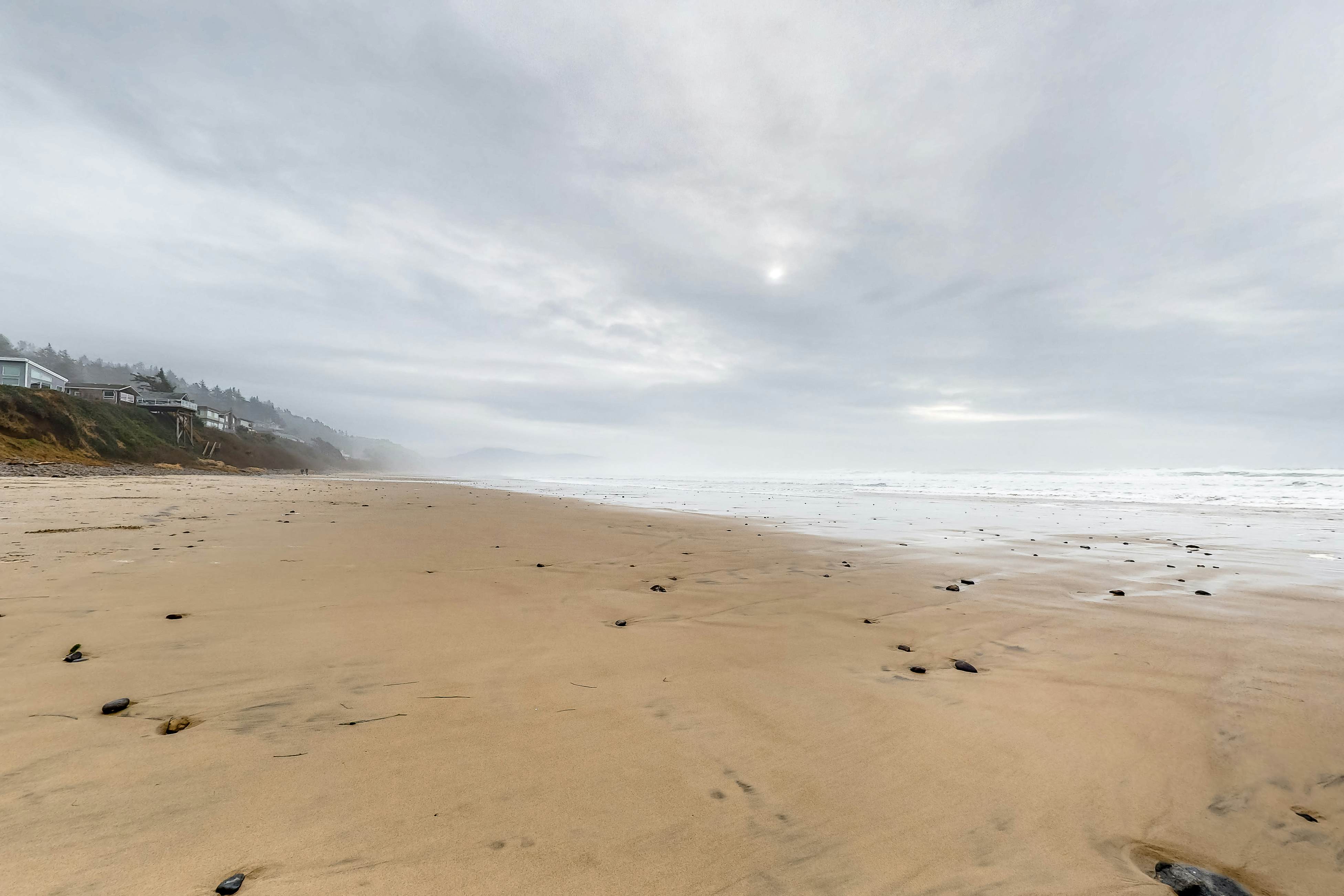 Charming Ocean View Home w/ Free WiFi & Private Washer/Dryer - Dogs Welcome