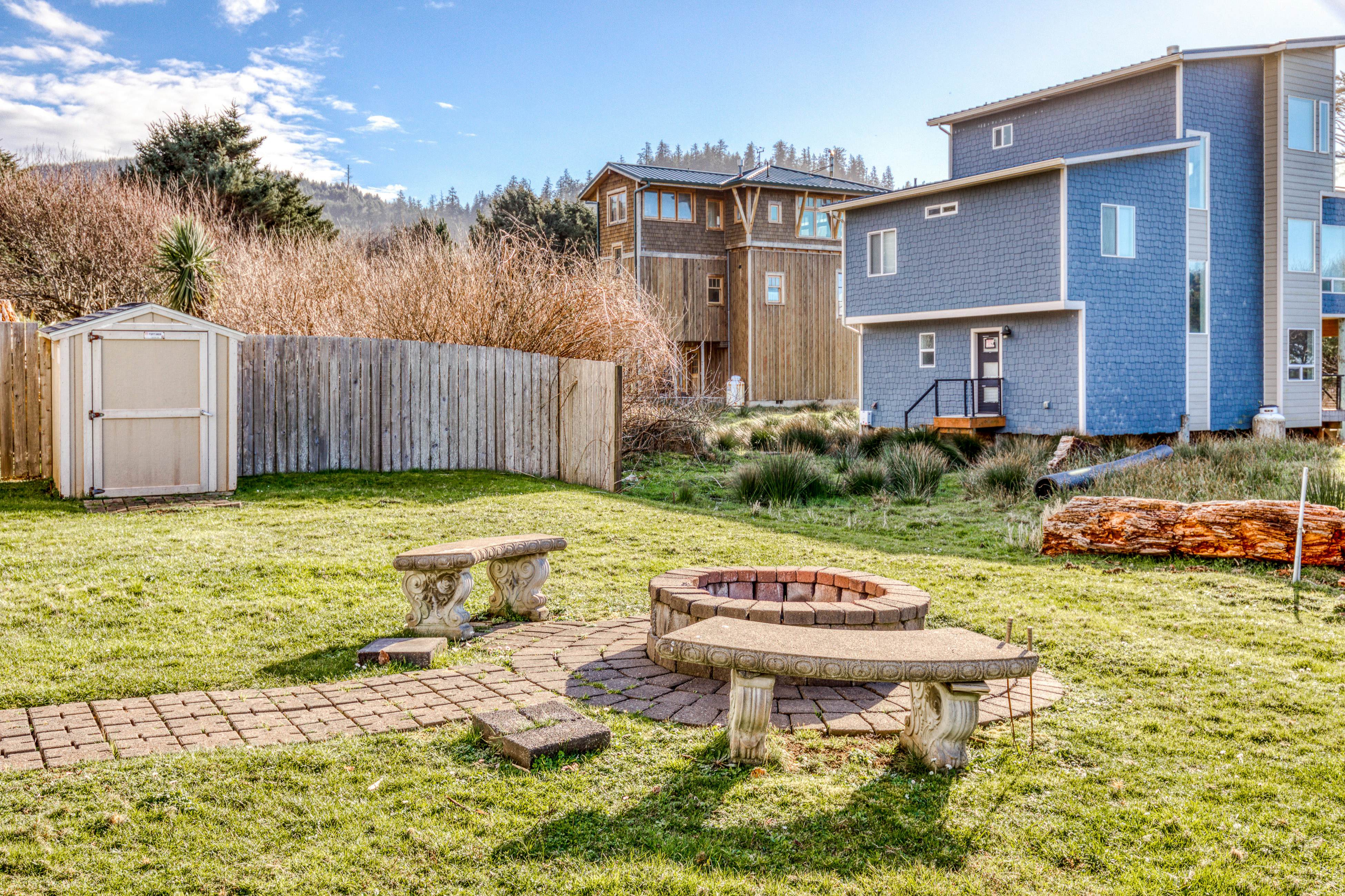 Elegant home with sauna, private hot tub & ocean views - accessible by elevator