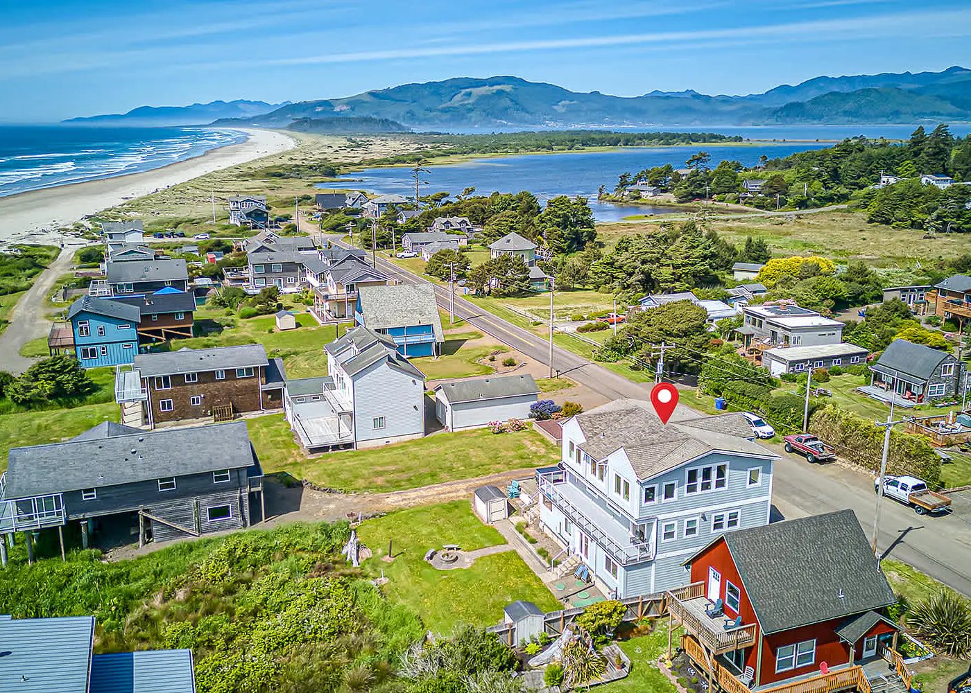 Elegant home with sauna private hot tub and ocean views accessible by elevator