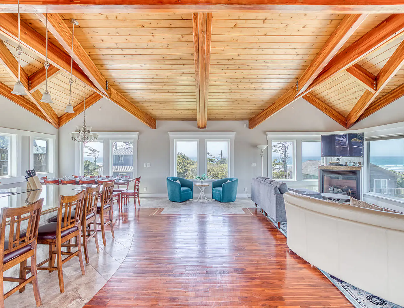 Elegant home with sauna private hot tub and ocean views accessible by elevator