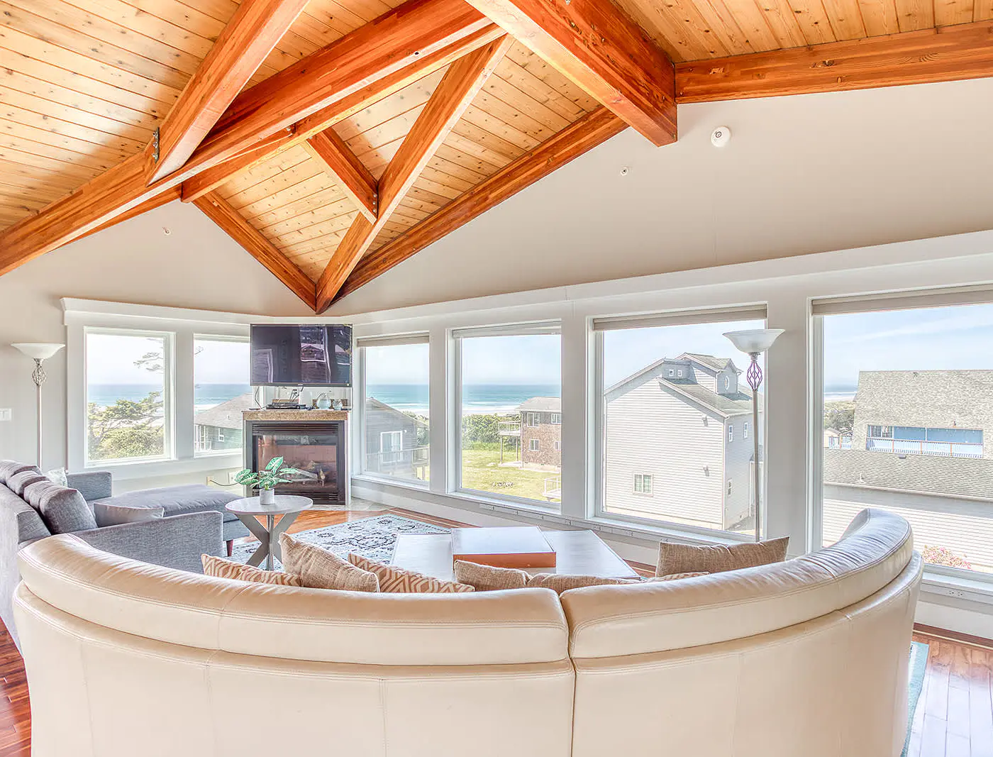 Elegant home with sauna private hot tub and ocean views accessible by elevator